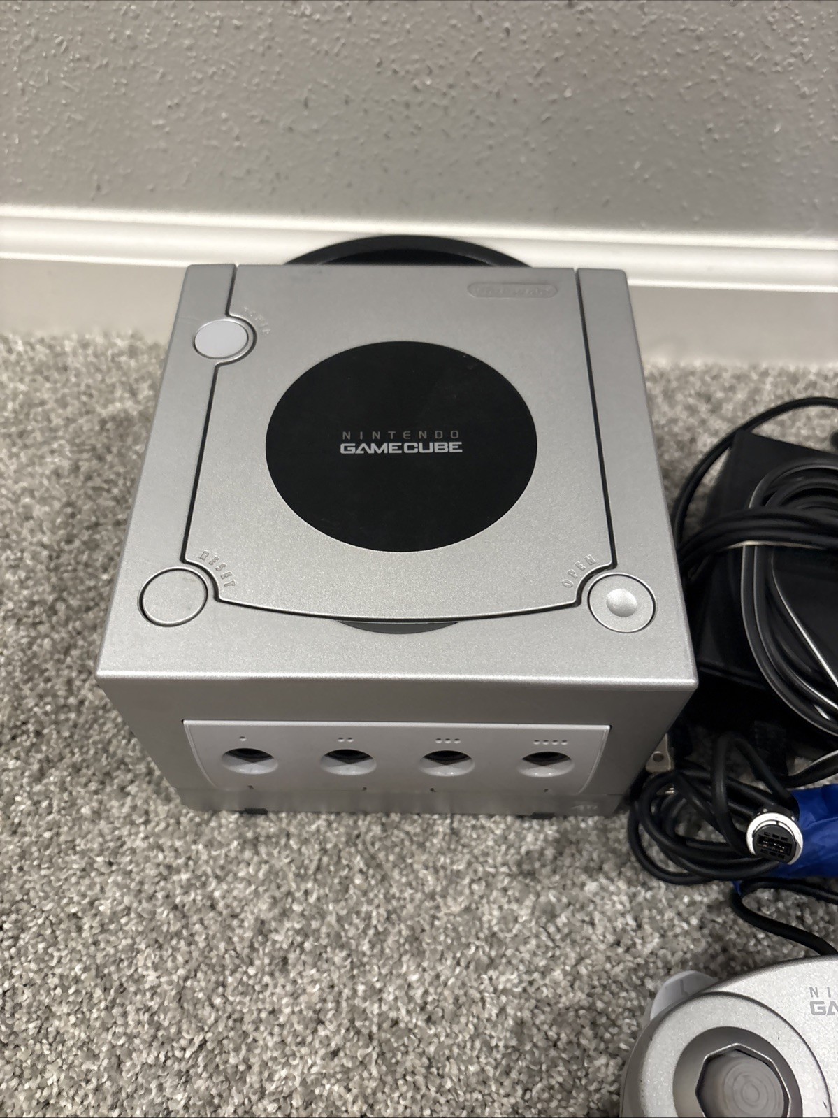 Nintendo GameCube Console Bundle (Platinum Silver) w/ Controller + Cords DOL-001