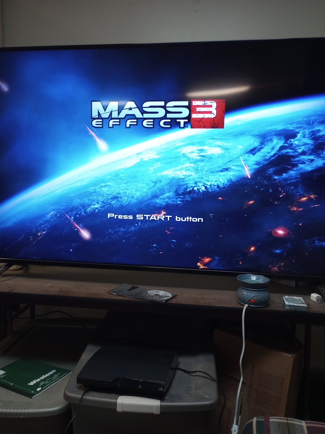 Sony PlayStation 3 – Slim 120GB Black Console with Original Box (CECH- 2001A)