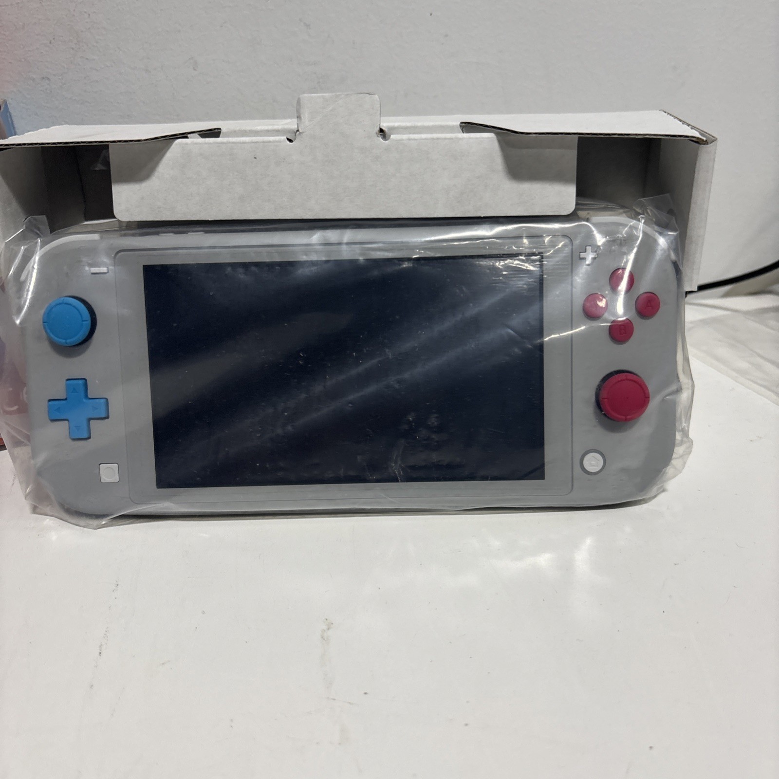 RARE – Nintendo Switch Lite Pokemon Zacian Zamazenta Edition – Open Box