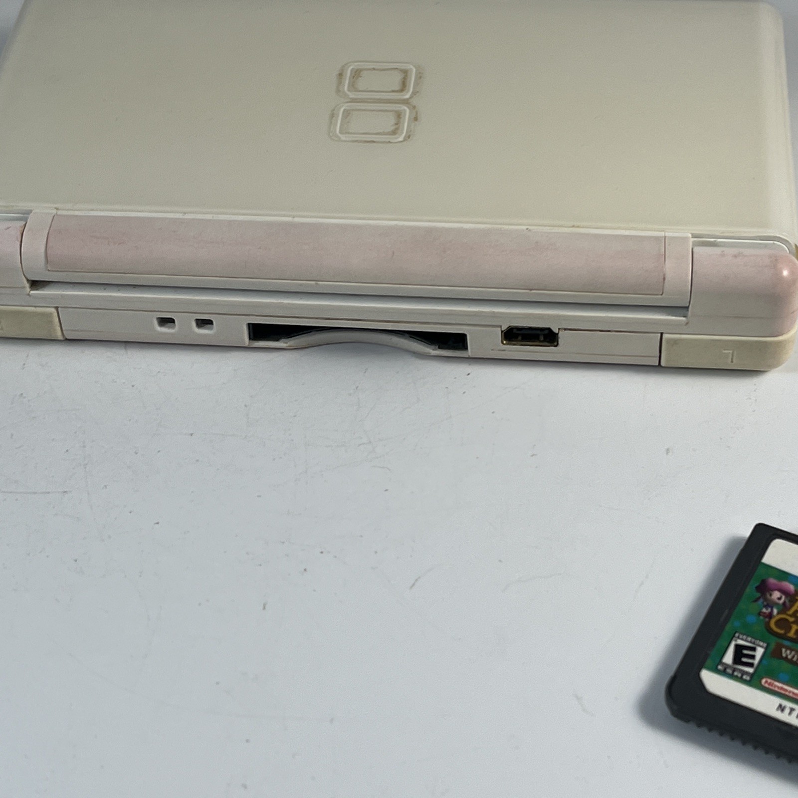 Nintendo DS Lite White Handheld System w/ animal crossing wild world