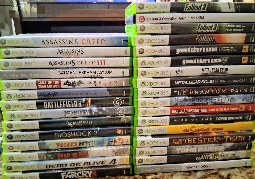XBOX 360 ARCADE W/ 20GB HD AND 29 GAMES, 2 CONTROLLERS- EXCELLENT QUALITY