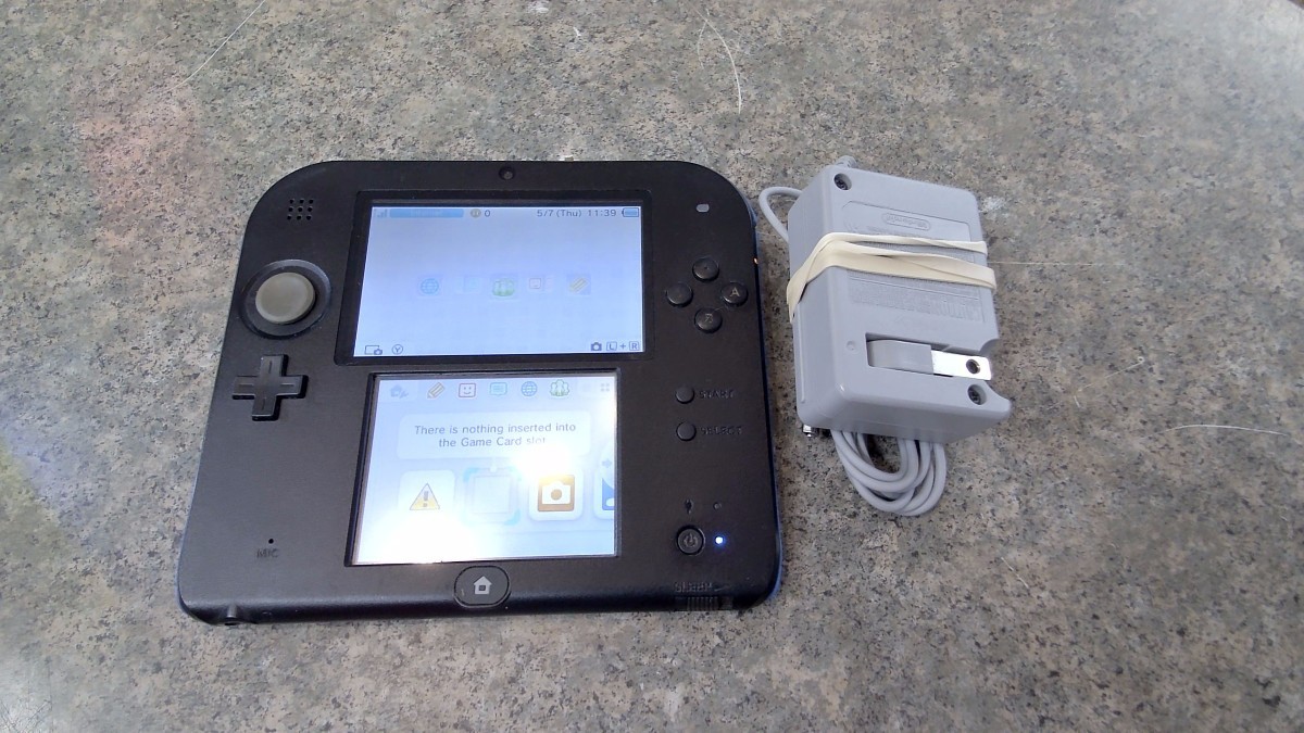 NINTENDO 2DS – HANDHELD – FTR-001 (TPS039344)