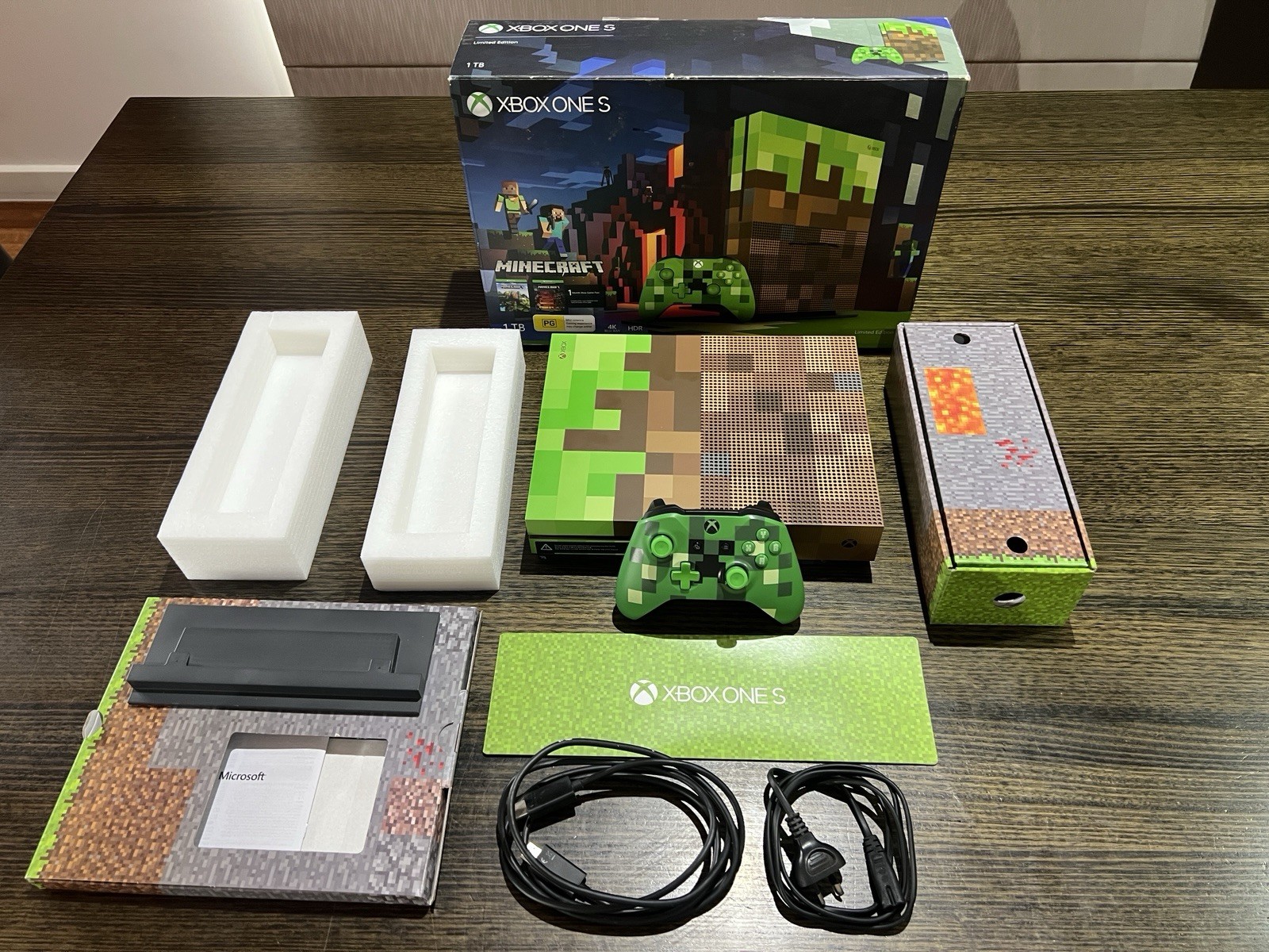 Microsoft Xbox One S 1TB Minecraft Limited Edition Console – Excellent Condition