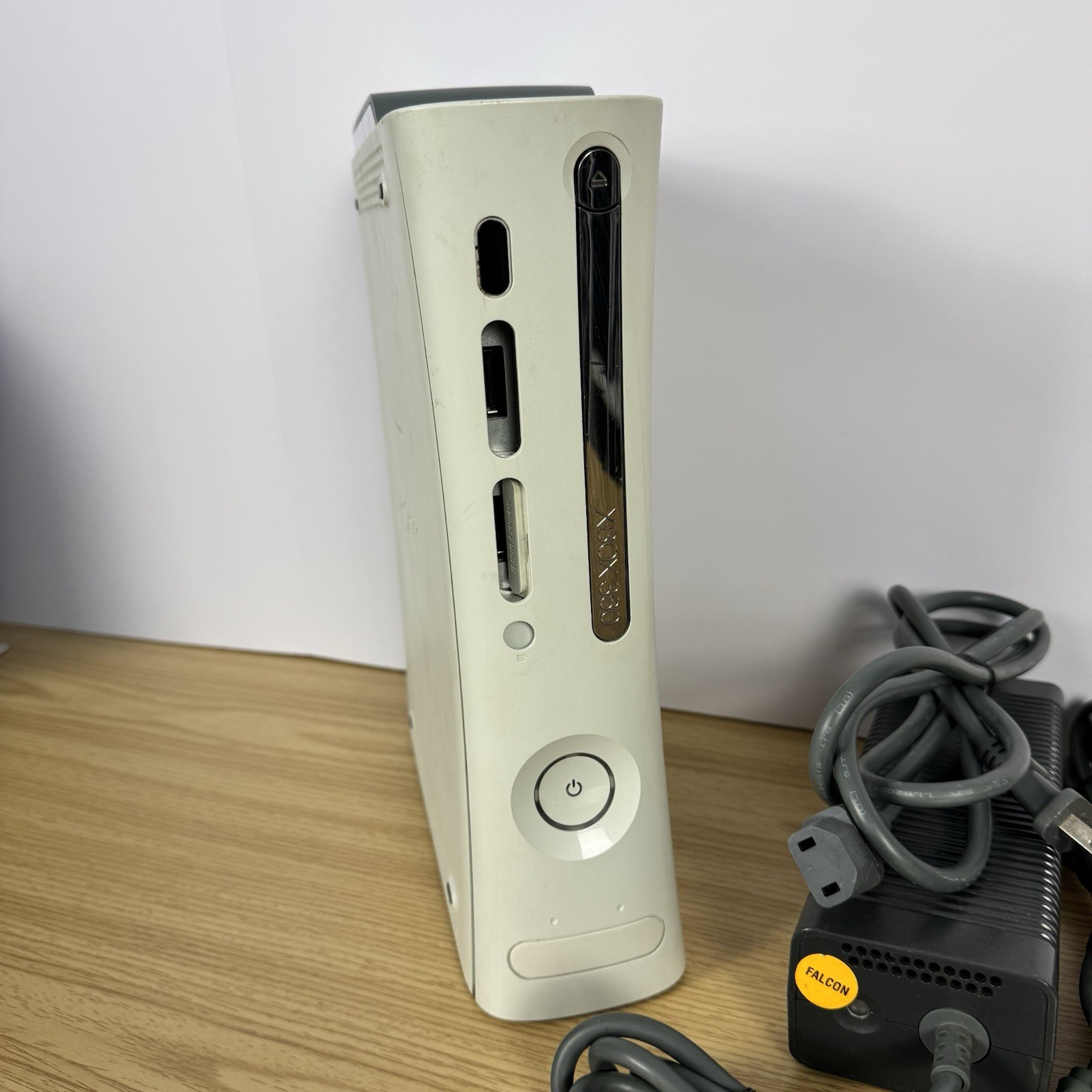Microsoft Xbox 360 Console – Falcon – 20GB White Fat System READ