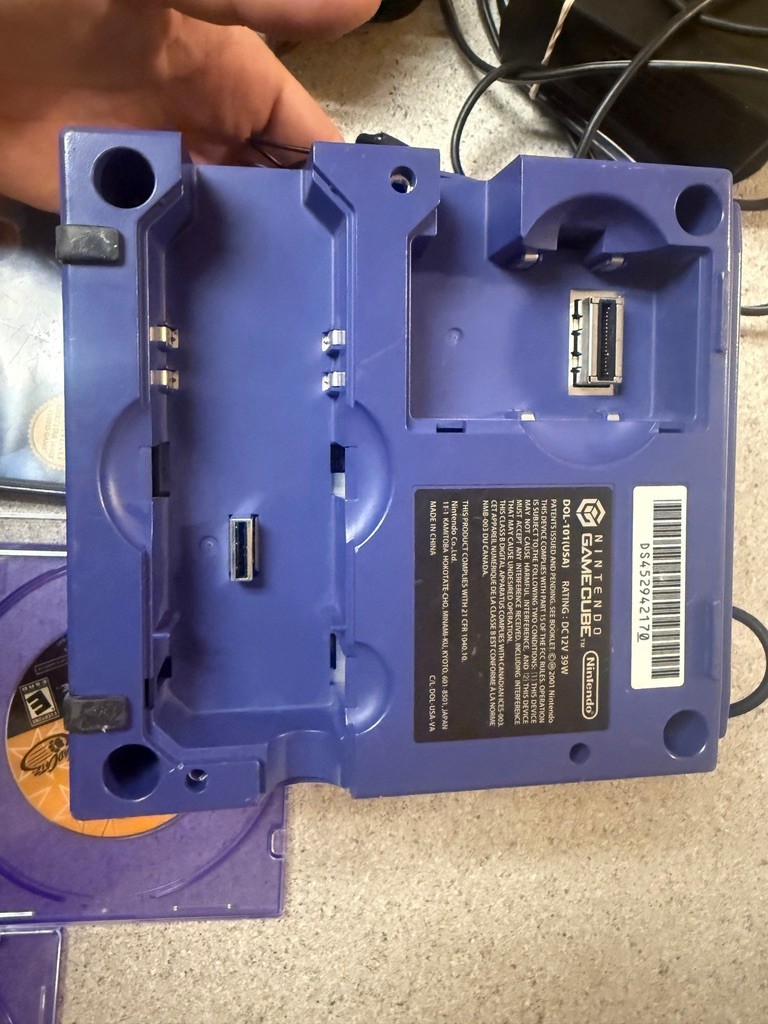 Indigo DOL-001 Gamecube W/ Region Switch? w/ 4 Games