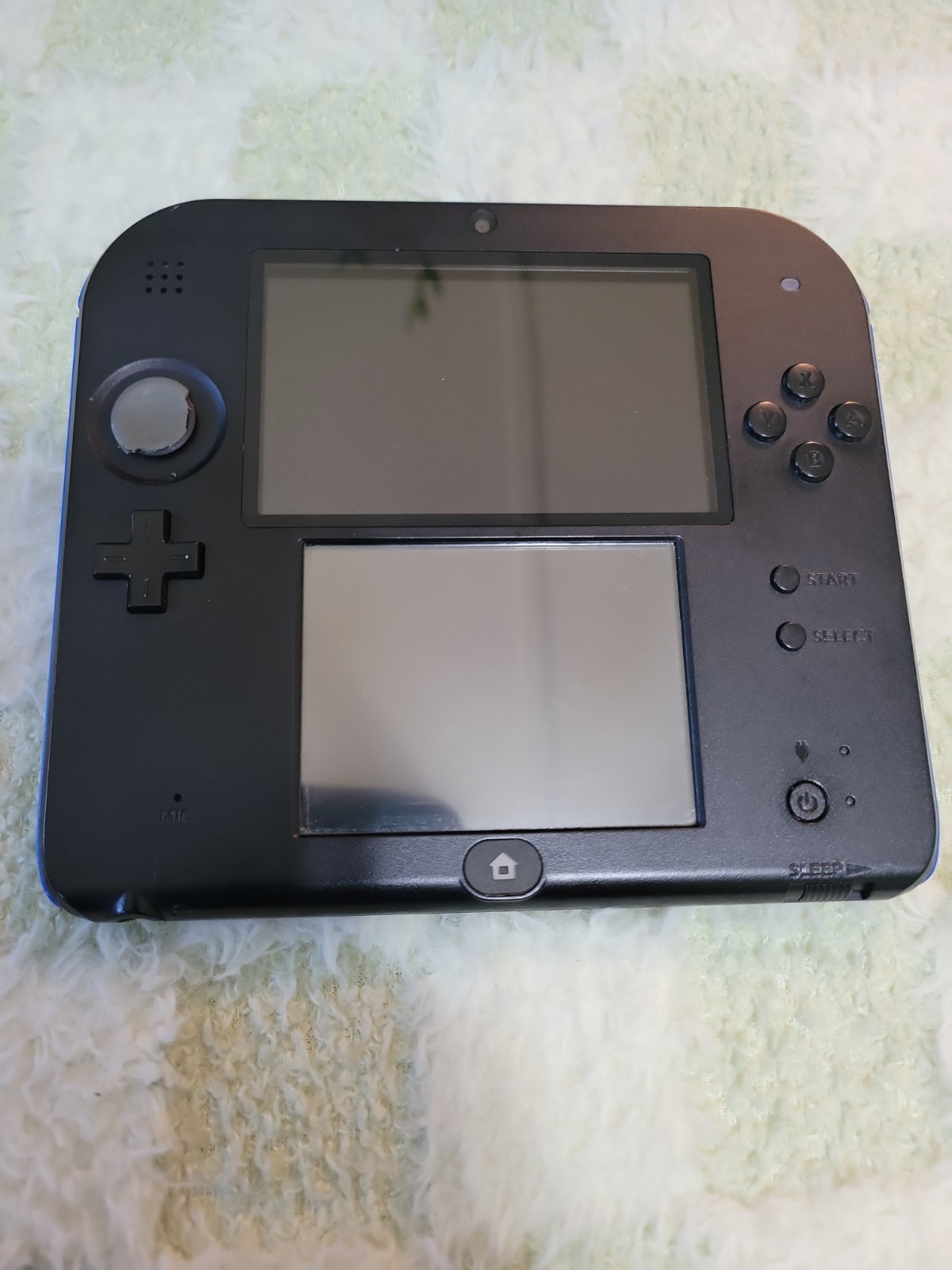 Nintendo 2DS System – Black And Blue w/Charger, Accessories (Damaged Circle Pad)