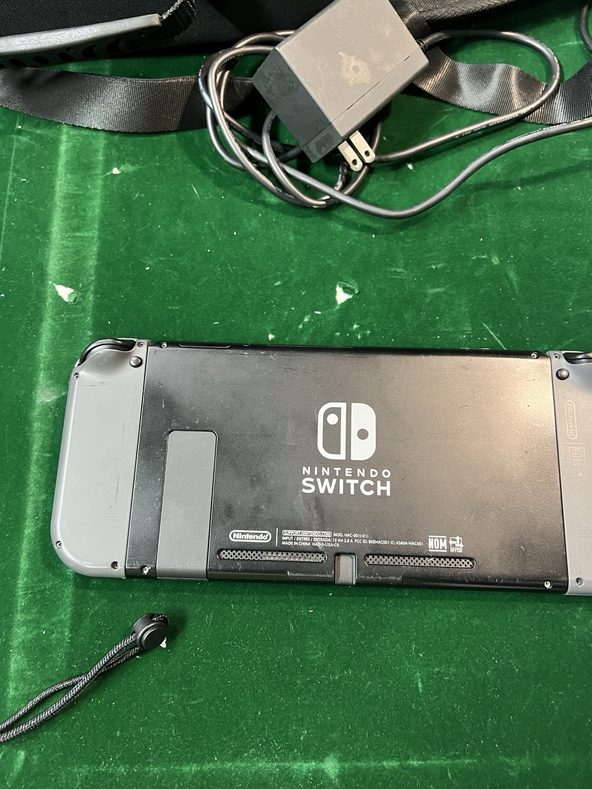 Nintendo Switch HAC-001 32GB Console with Gray Joy‑Con Case Controller 128GB