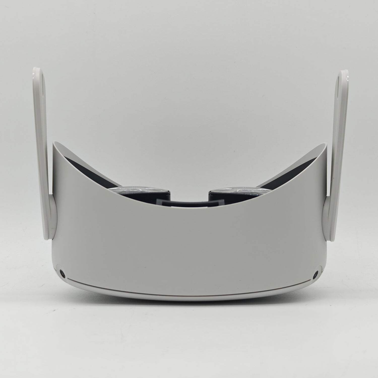 Meta Quest 2 64GB Standalone All-in-One VR Headset KW49CM