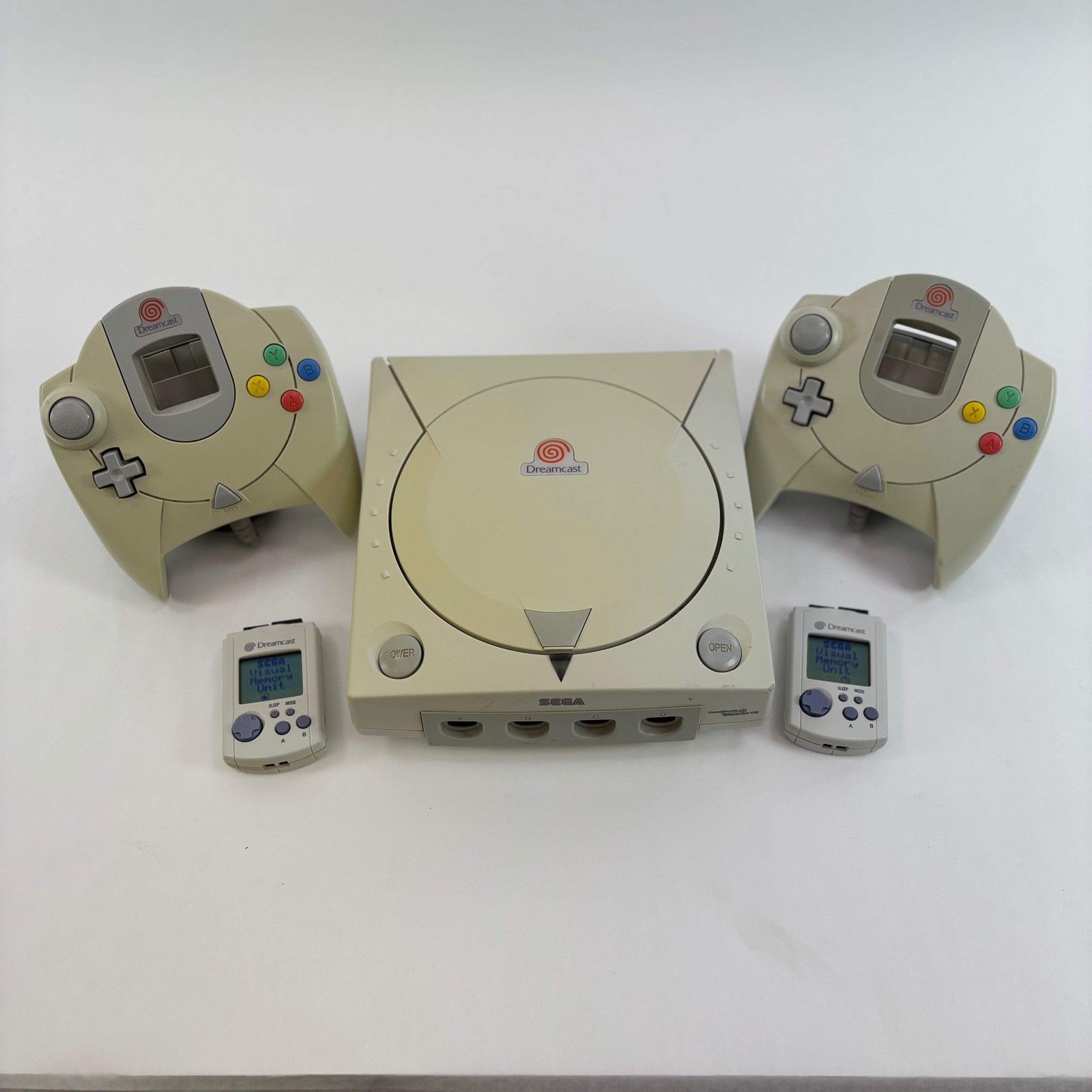 Sega Dreamcast Console Gaming System Bundle White HKT-3020