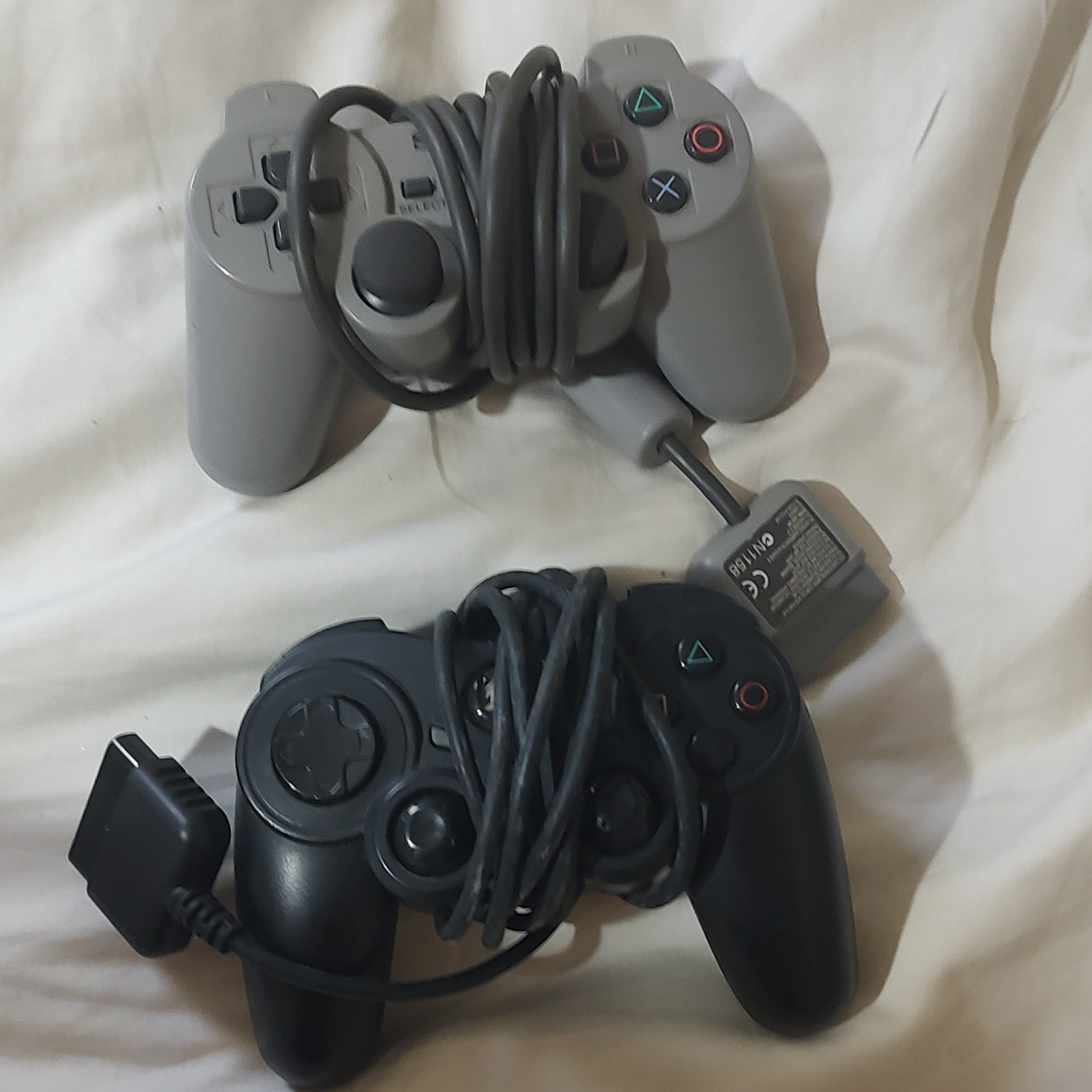 Sony PS one SCPH-101 NTSC-U/C Console w/ 2 Controllers, Composite RCA, Compact