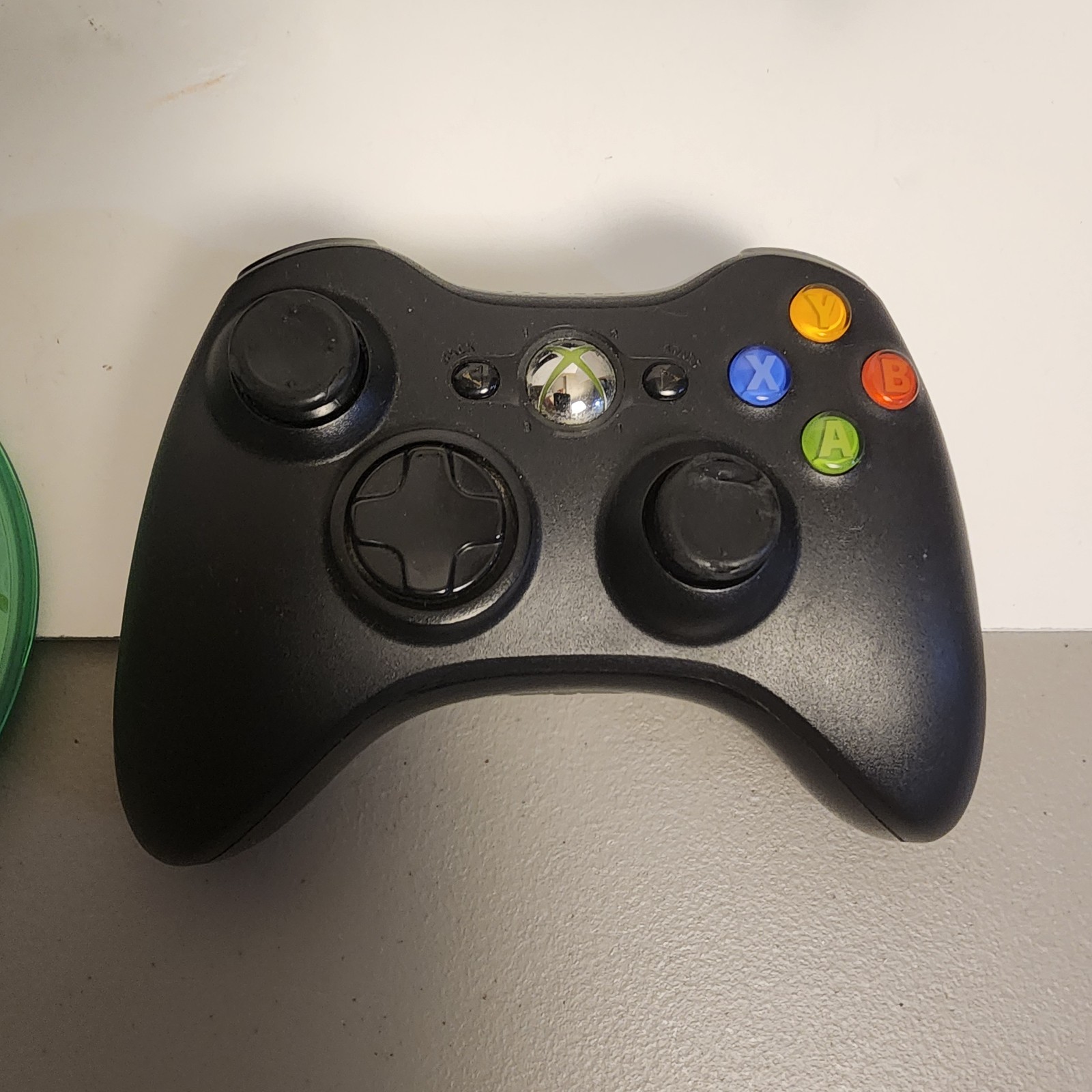 XBox 360 S Console 2 GAME 1 Controler BUNDLE! Tested Works