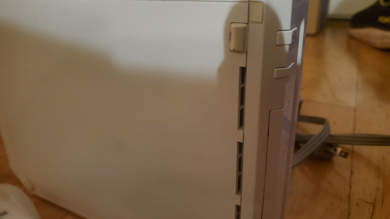 Nintendo Wii with Wii Play included, All cables and Wii Remote with Nunchuk