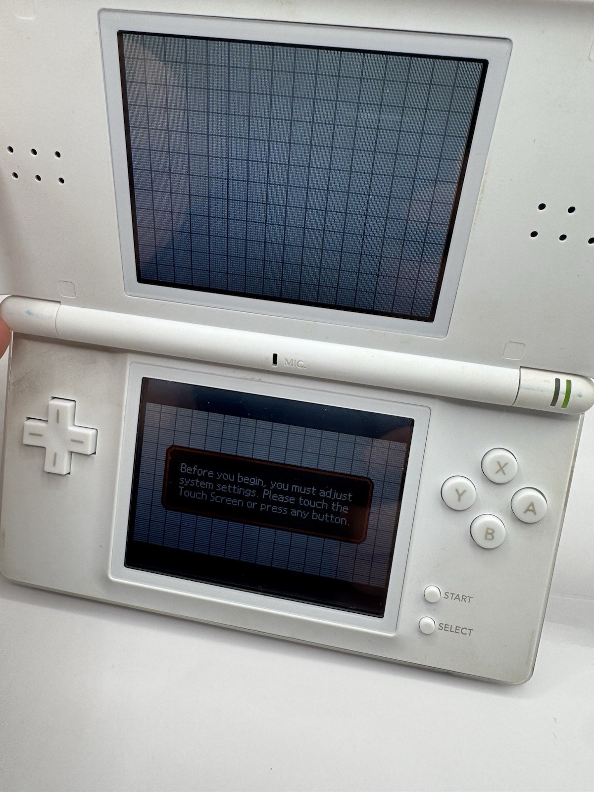 US Nintendo DS Lite Handheld Console Polar White Tested/Working W/ Box & Manual