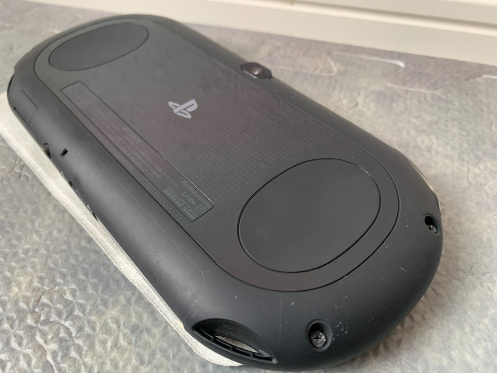 SONY PlayStation PS Vita PCH-2000 ZA11 Black Wi-Fi model Japan Exc