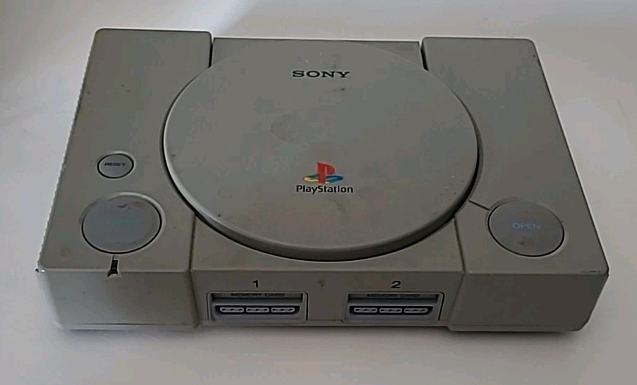 Sony PlayStation 1 PS1 Console – SCPH-7001 – For Parts or Repair