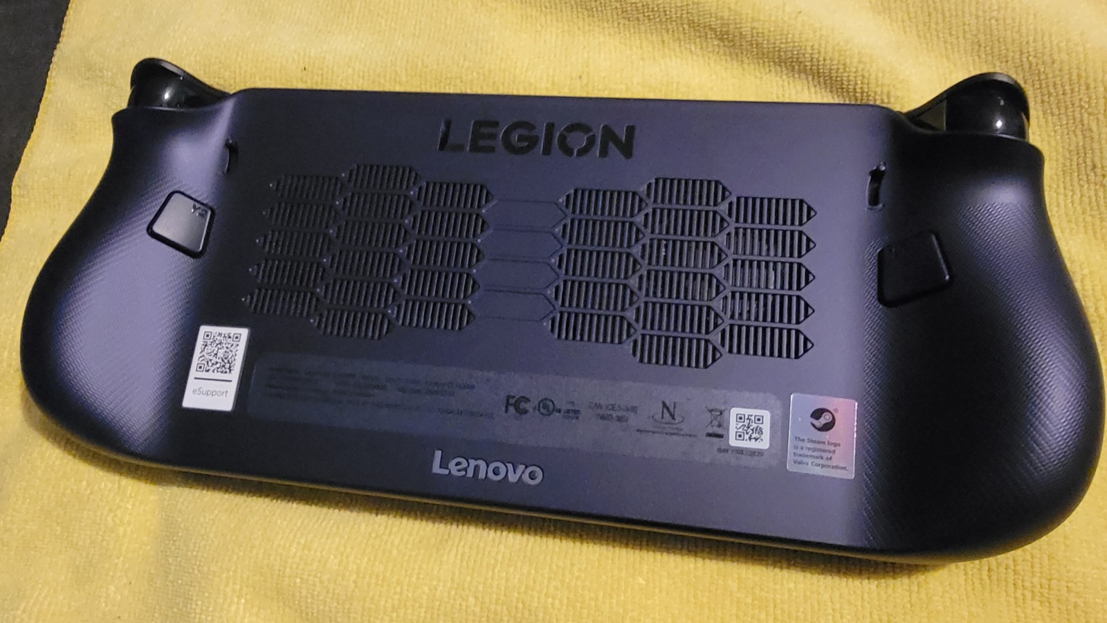 Legion Go S 120Hz Handheld – Ryzen Z2 Go – SteamOS – 16GB Memory & 2 YR ADH Plan