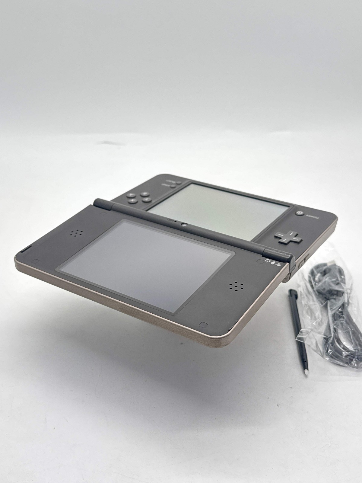 Nintendo DSi LL UTL-001 Brown Console #412 w/ Stylus & Charger BAD DISPLAYS AS I