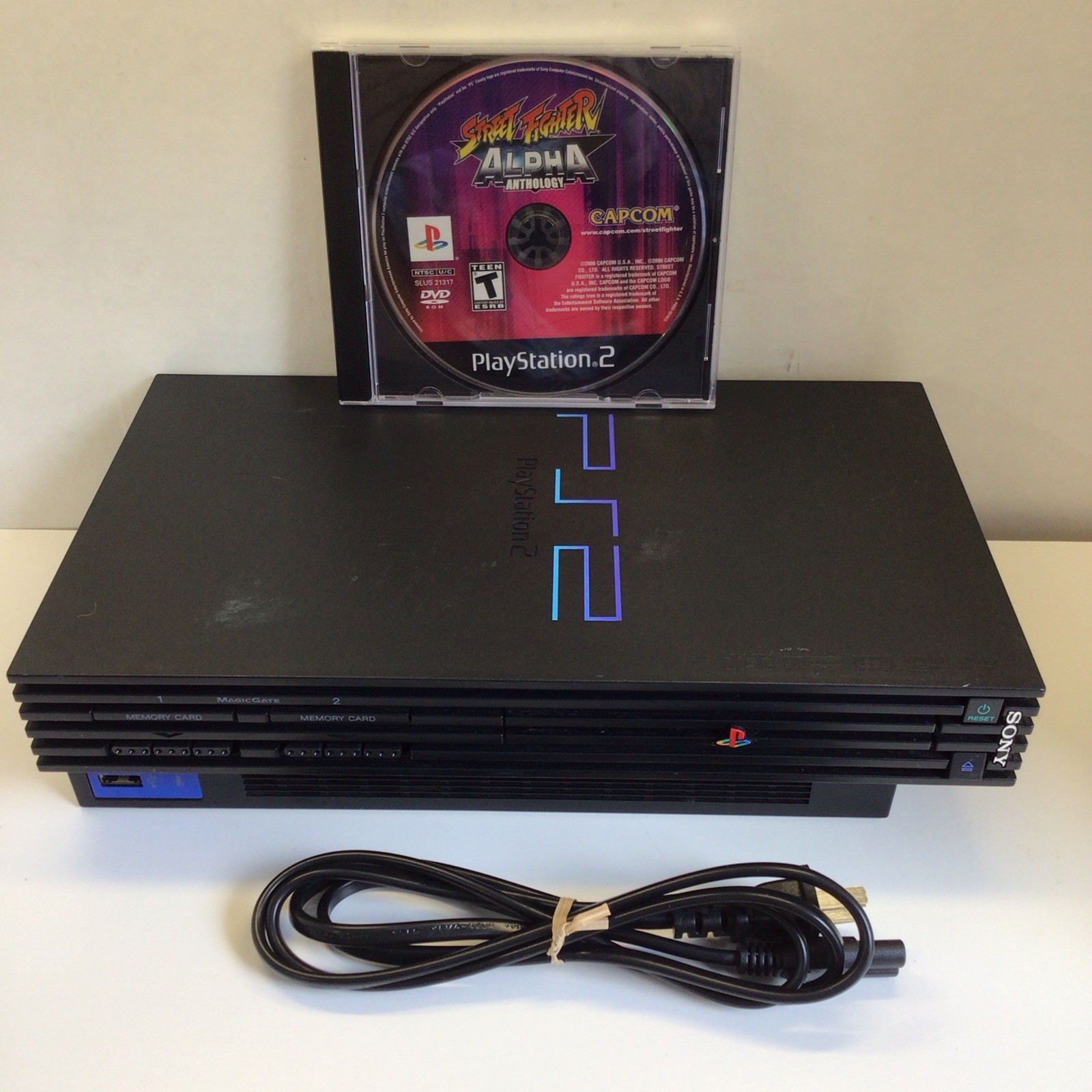 Sony PlayStation 2 PS2 Console SCPH-30001 Black NTSC-U/C w/ Cord + Game
