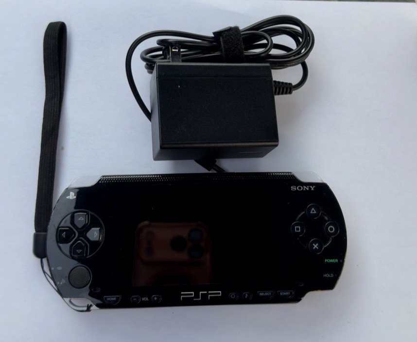Sony PSP-1001 PlayStation Portable – Black New Battery & Wall Charge Adapter