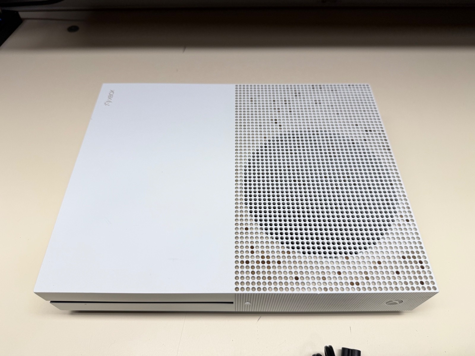 MICROSOFT XBOX ONE S WHITE CONSOLE W/ CONTROLLER 500GB WORKING
