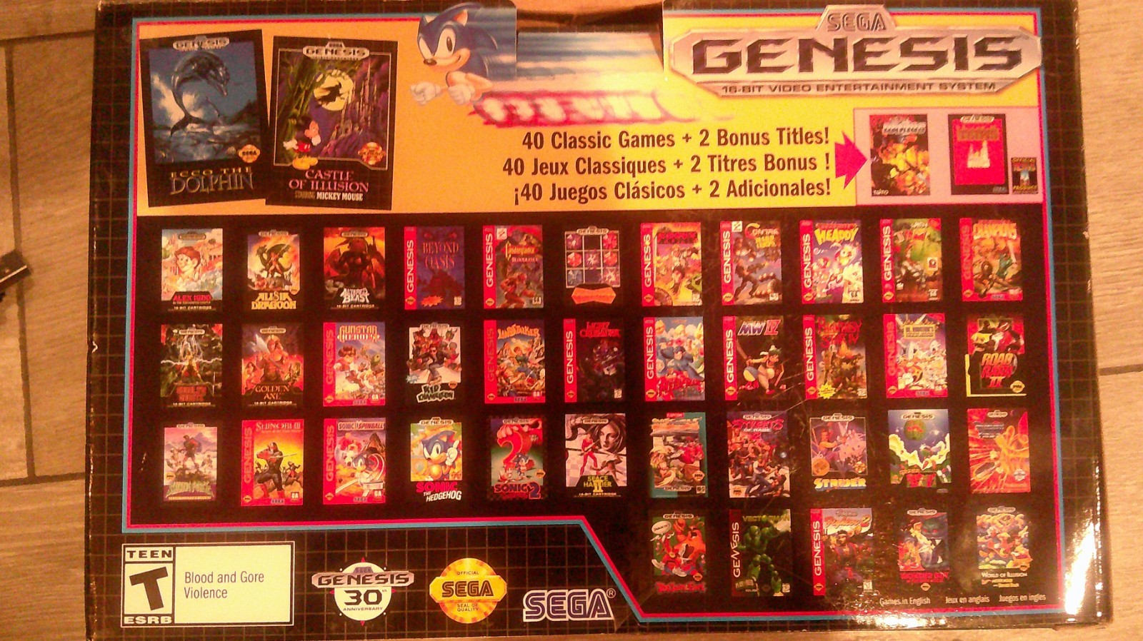 SEGA GENESIS Mini Console 30th Anniversary 2019 Edition and 6 Button Controller