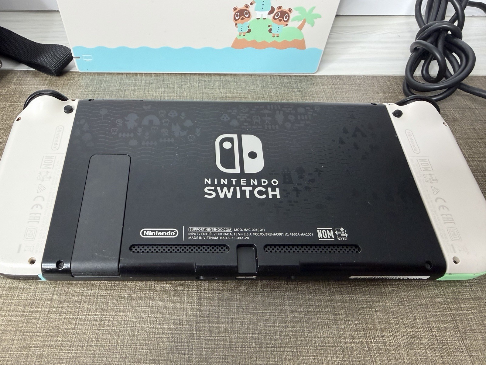 Nintendo Switch Animal Crossing: New Horizon Special Edition Console