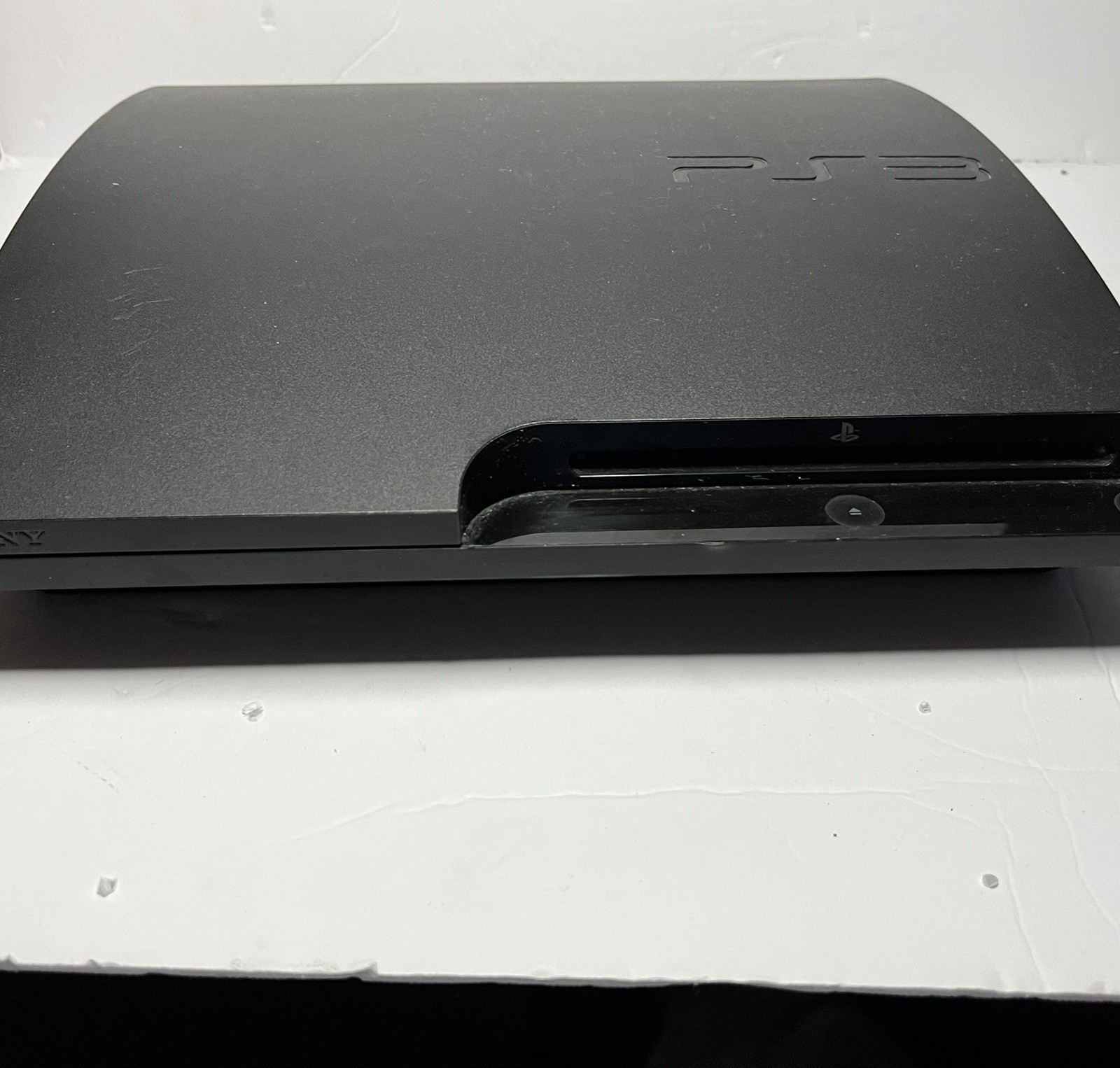 Sony PlayStation PS3 Slim Console CECH-3001A + Controller 150 GB And Game