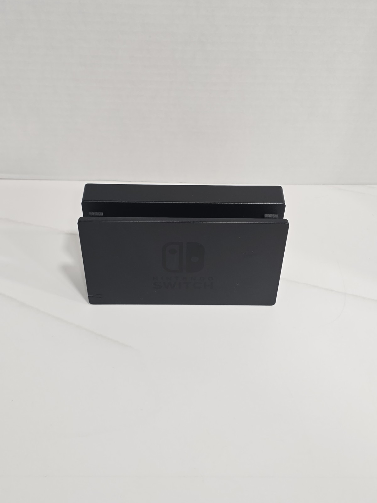 Nintendo Switch Game Console HAC-001 (01) Neon Joycons + Princess Peach Case VGC