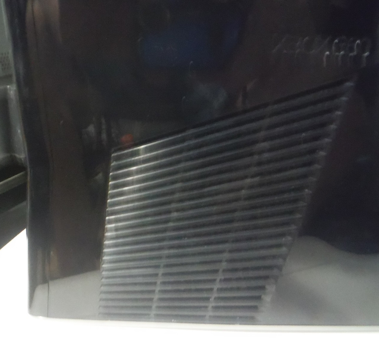 Microsoft Xbox 360 S Console GLOSSY BLACK 1439 With 250GB HDD + POWER ADAPTER