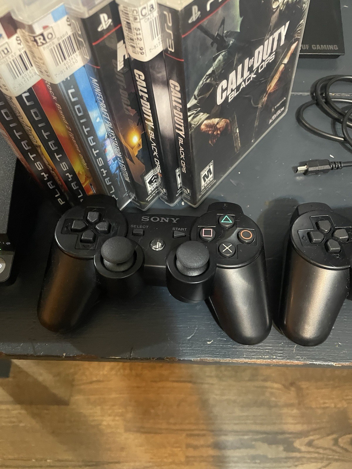 PlayStation 3 W Many Games And 2 Controllers In Perfect Condition Tested