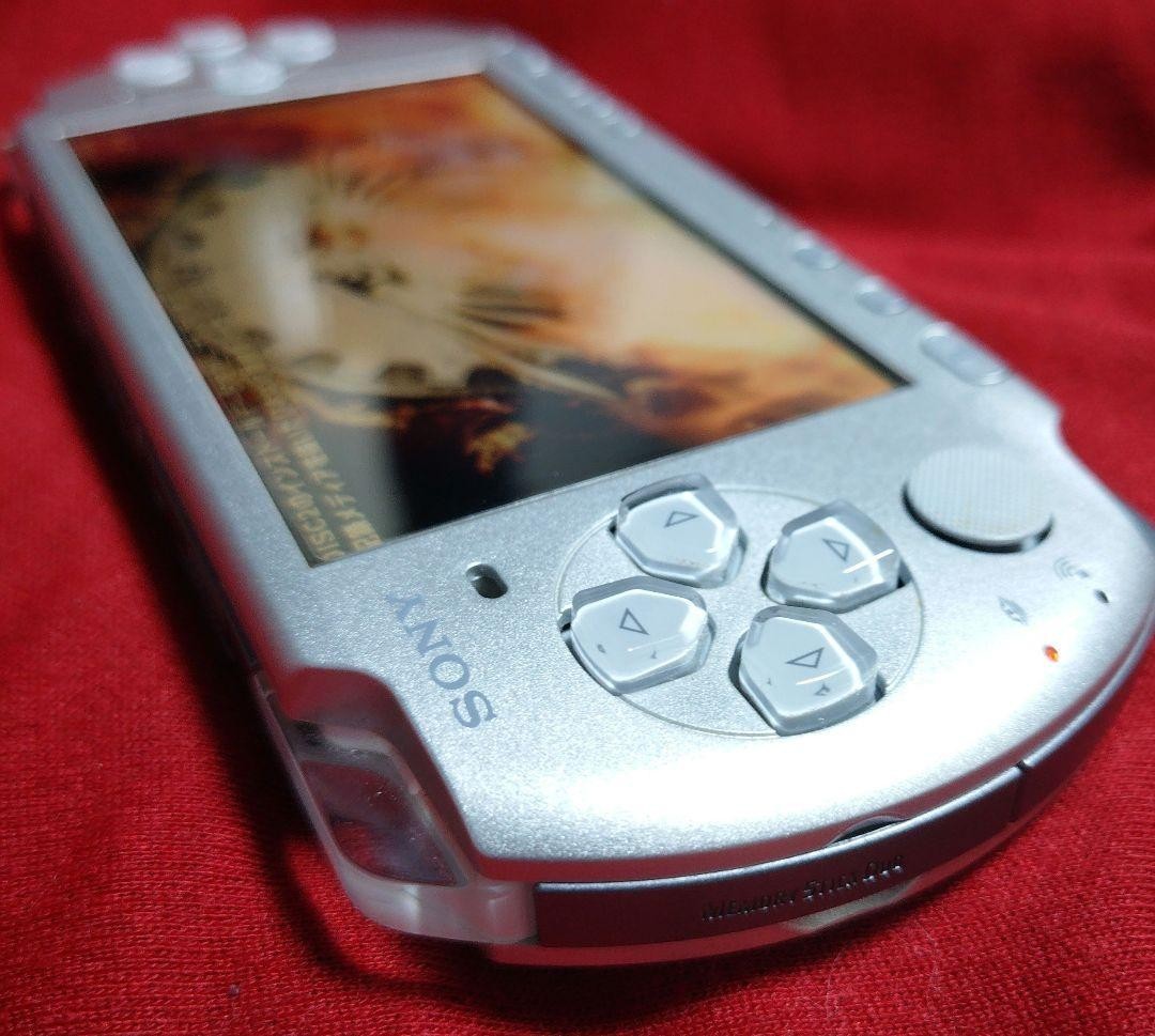 Excellent Sony PSP 3000 Silver Used Tested