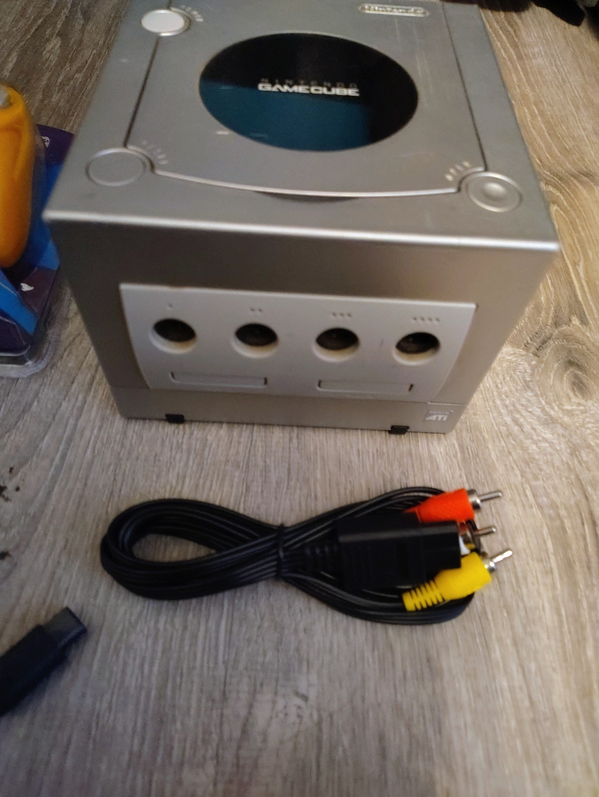 Nintendo GameCube 2001 DOL-001 Console Complete System Tested Complete All Cords