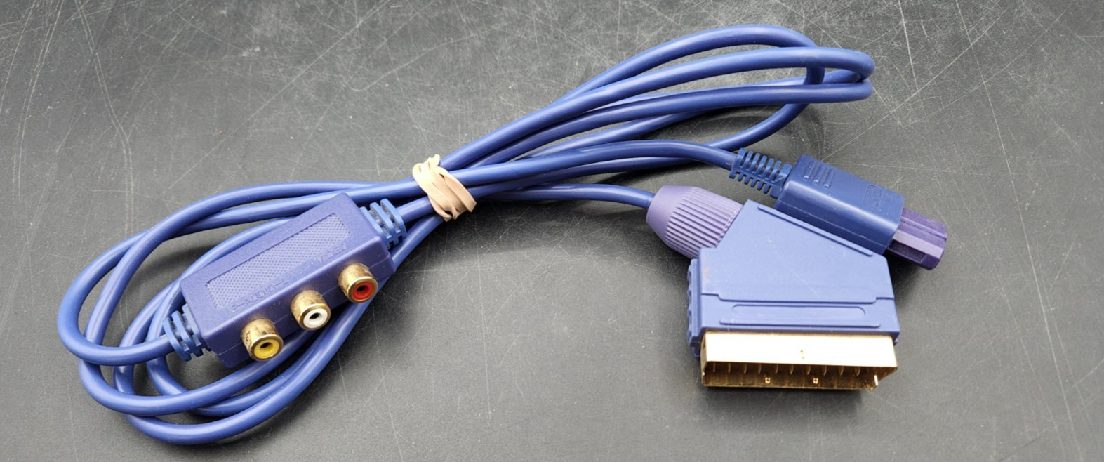 NINTENDO GAMECUBE SCART TV CABLE LEAD w/ AV AUDIO OUT PORT Console Adapter Gold