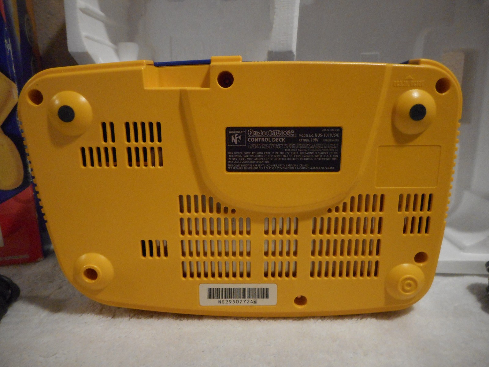 Nintendo 64 Pokémon Pikachu Edition Console – With Box and Foam – (NUS-101)