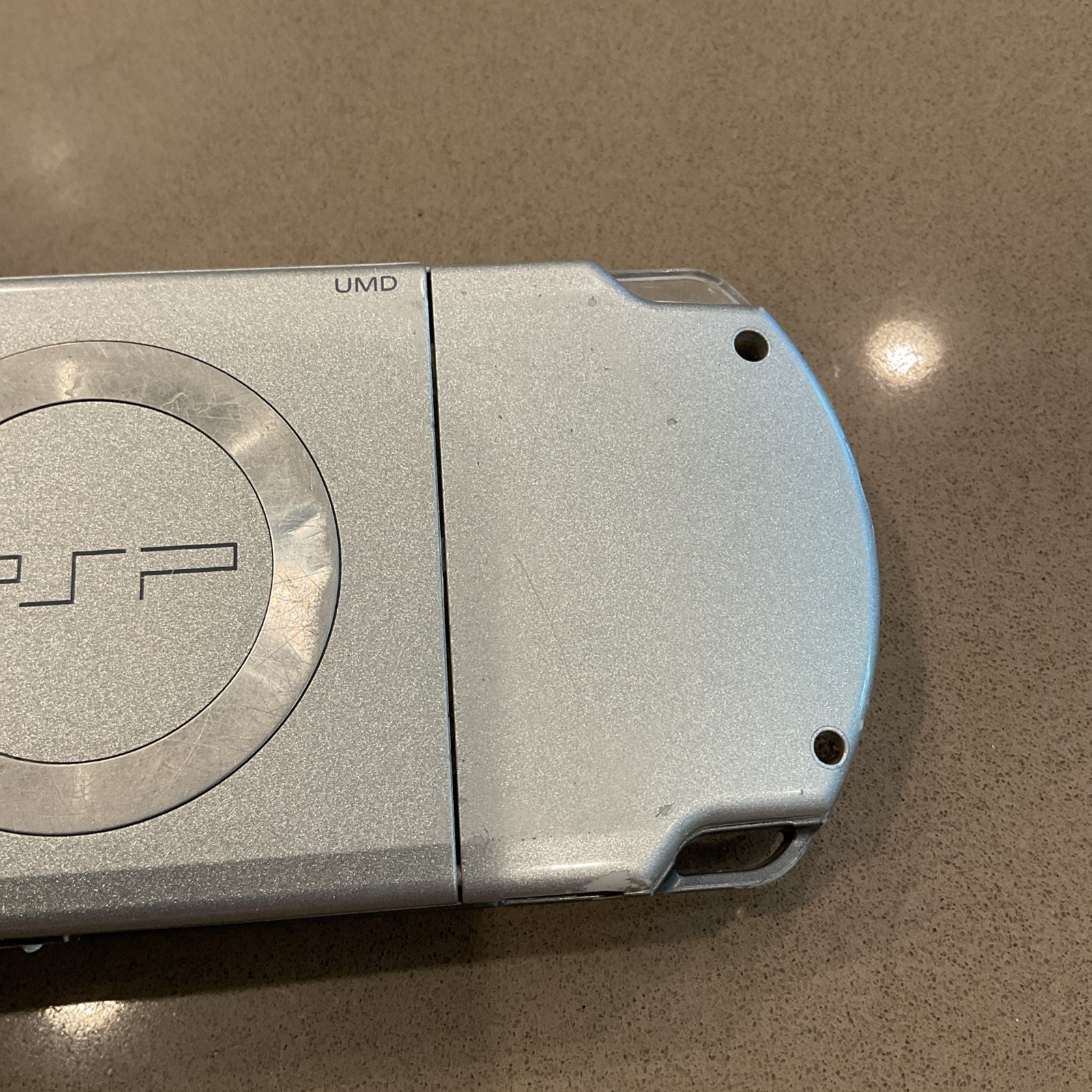 Sony PSP 2000 Silver System BROKEN PARTS ONLY Console Only