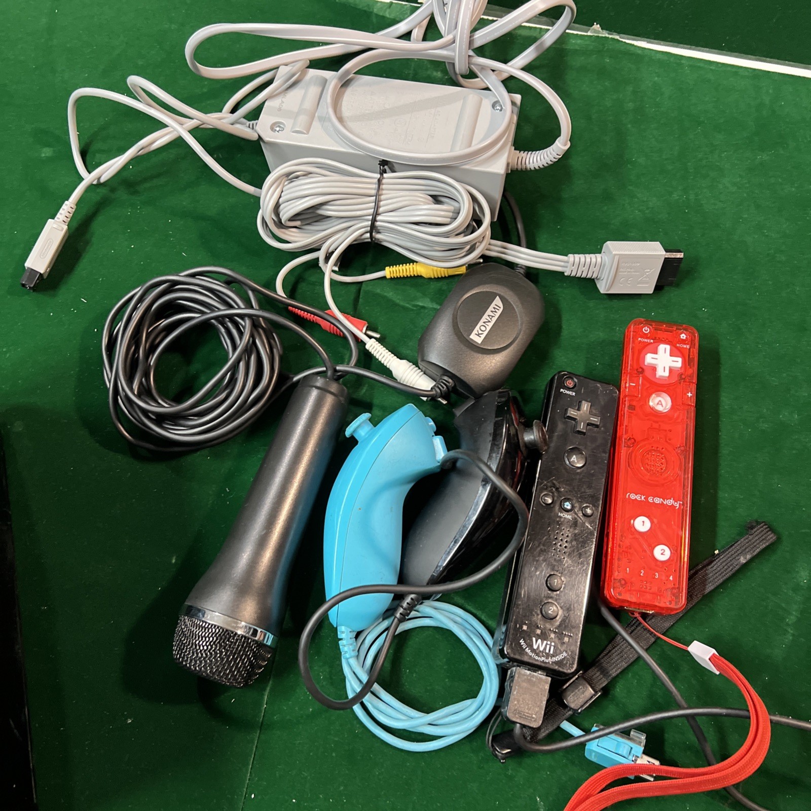 Nintendo Wii Bundle RVL 101 Black Bundle