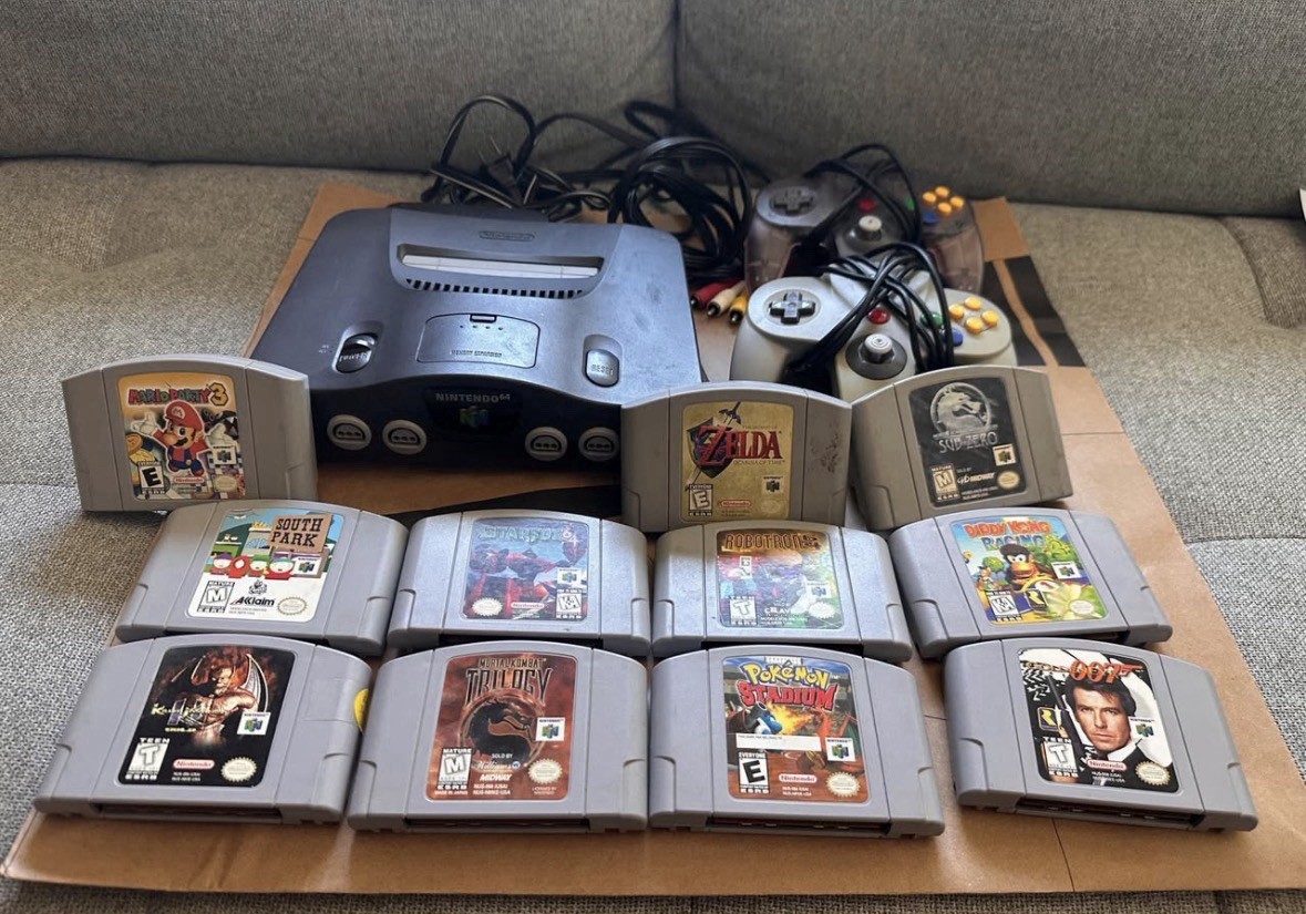 HUGE Nintendo 64 Console Lot 11 Games! Mario Party, Pokemon,South Park, MK, 007