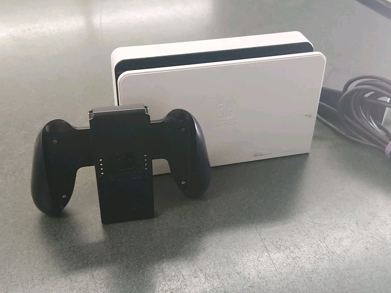 Nintendo Switch OLED Model – 64GB/White With Dock And Controller