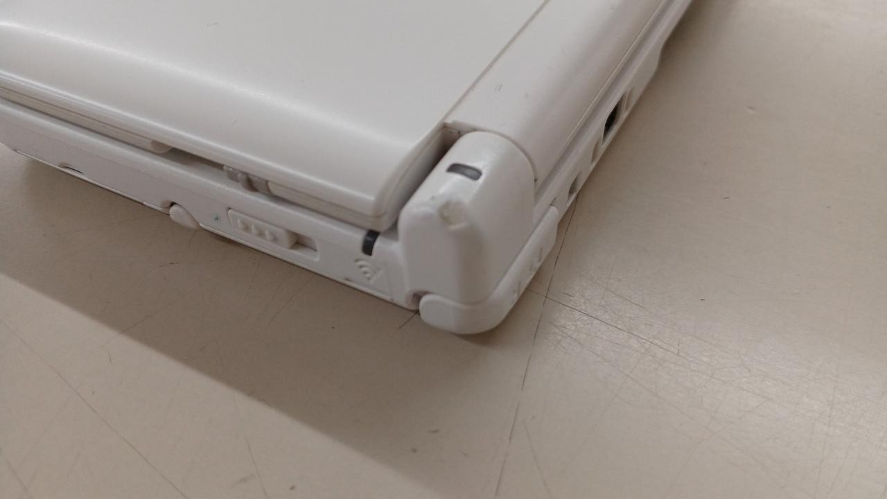 NINTENDO SPR-001 3DSLL