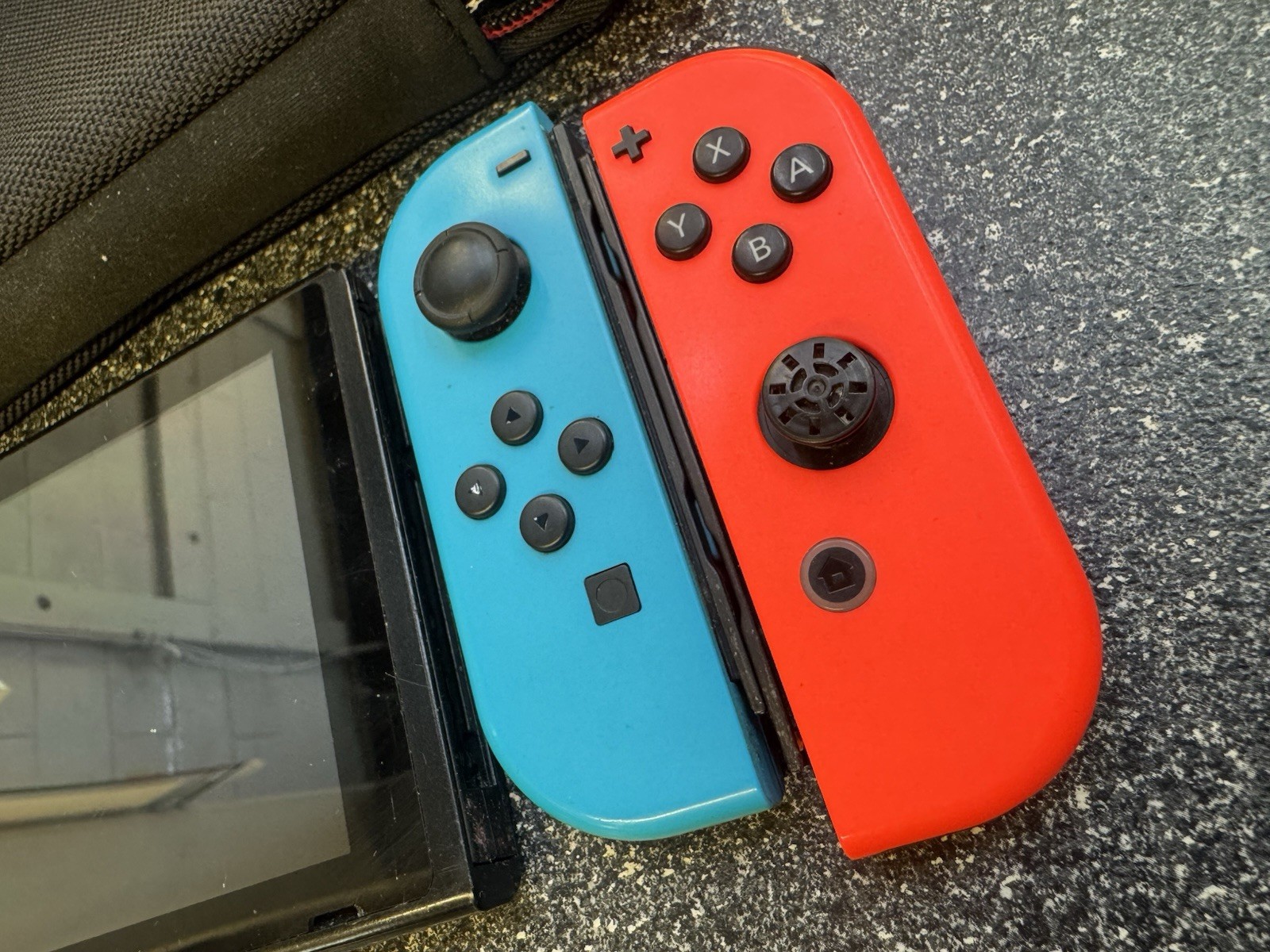 Nintendo Switch Console Bundle Neon Red/Blue Joy-Cons Dock Case USB-C HDMI cord