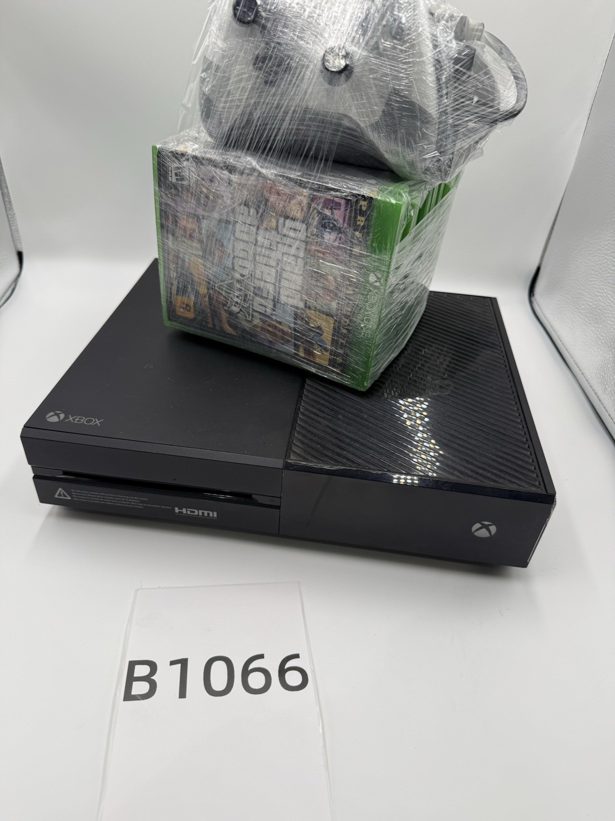 Xbox One Gaming Console Bundle With 14 Games & Power Supply Works Good !!!