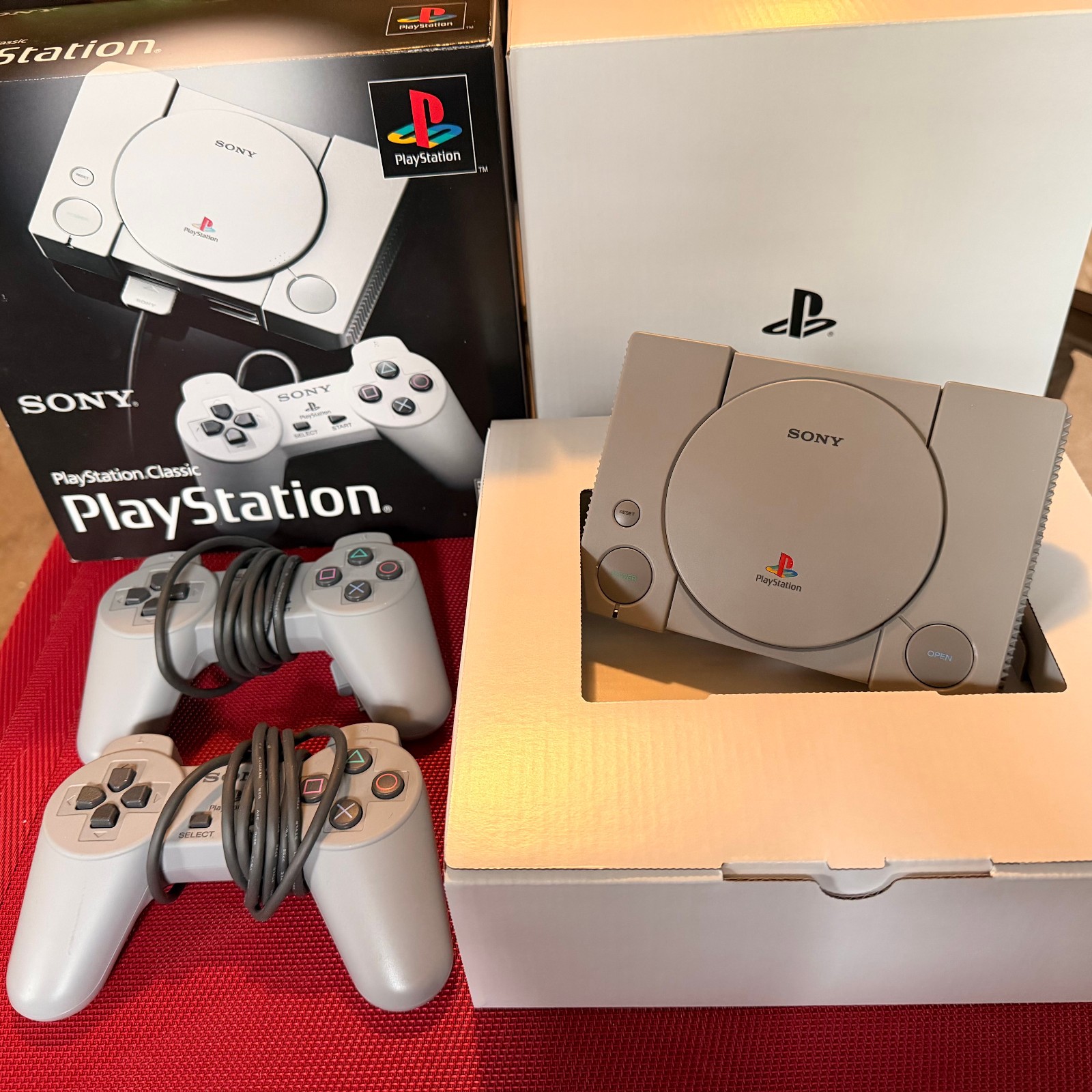 Sony PlayStation Classic Mini Console SCPH-1000R with Original Box