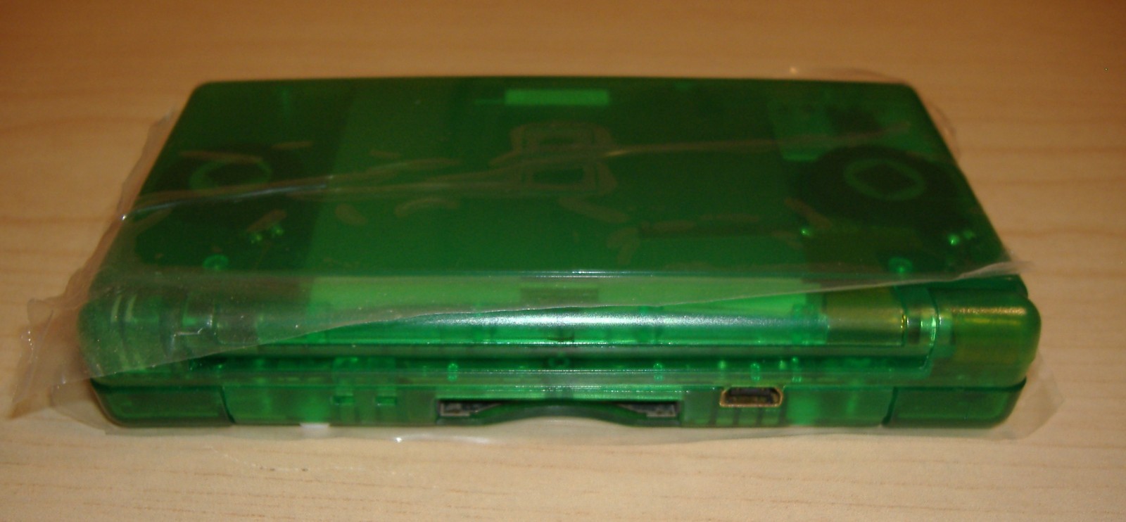 NINTENDO DS LITE TRANSPARENT GREEN NEW SHELL NEW DIGITIZER + USED OEM CHARGER