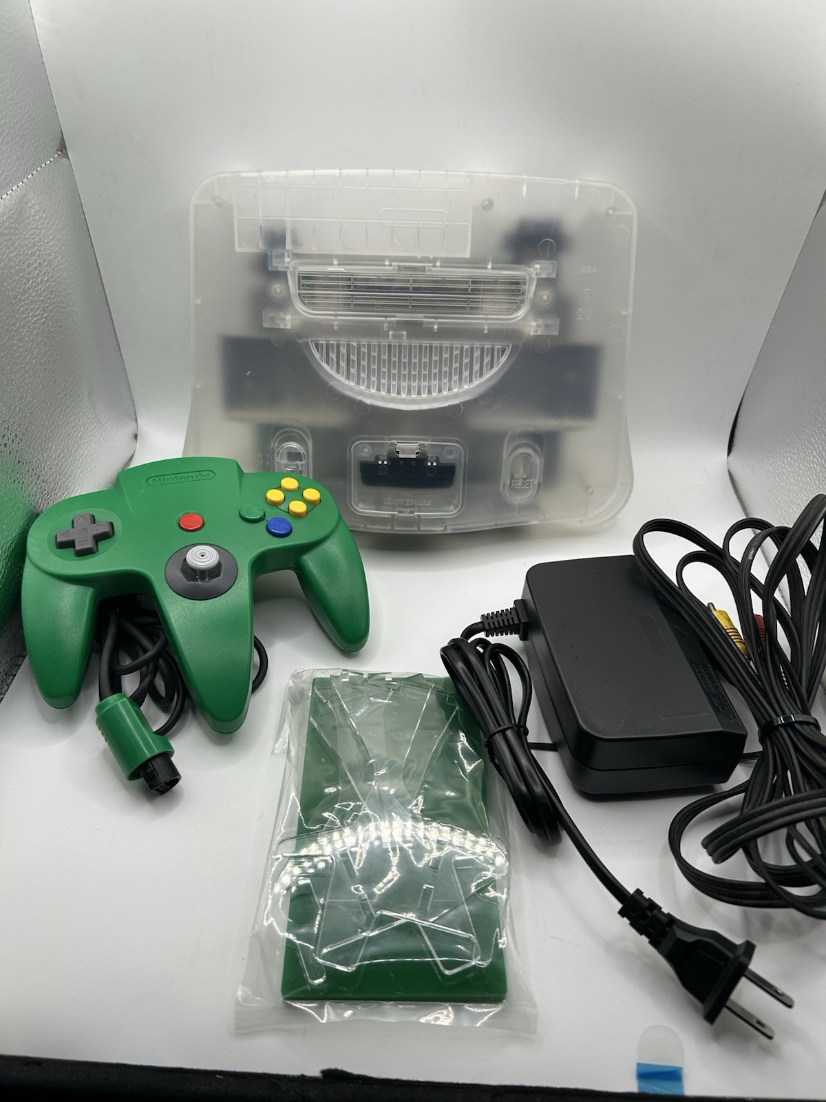 NEW Nintendo 64 N64 Clear Crystal White Custom Console Re-shell Refurbished