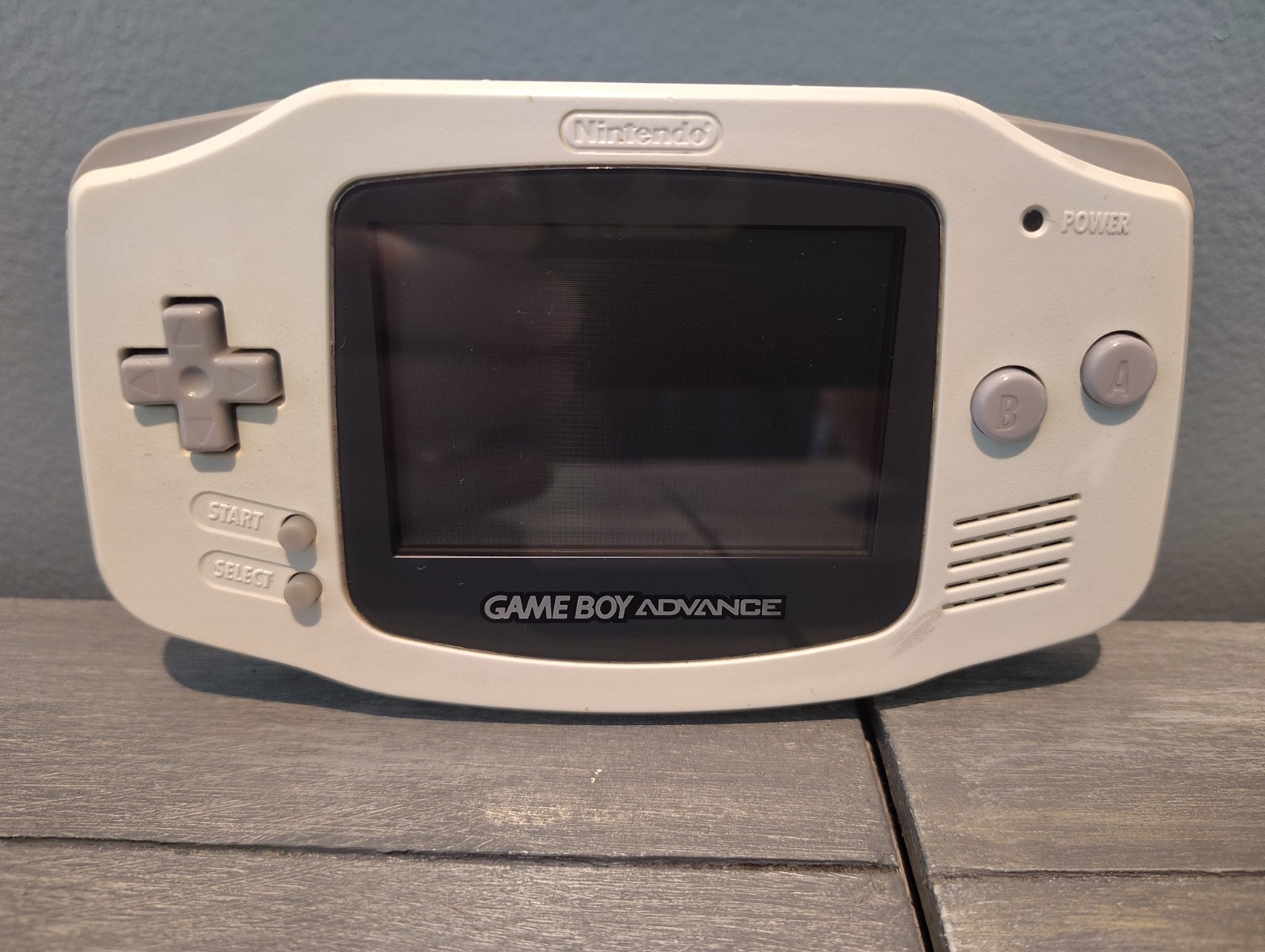 GAME BOY ADVANCE WHITE CONSOLE COMPLETE CIB Authentic Tested/Region Free