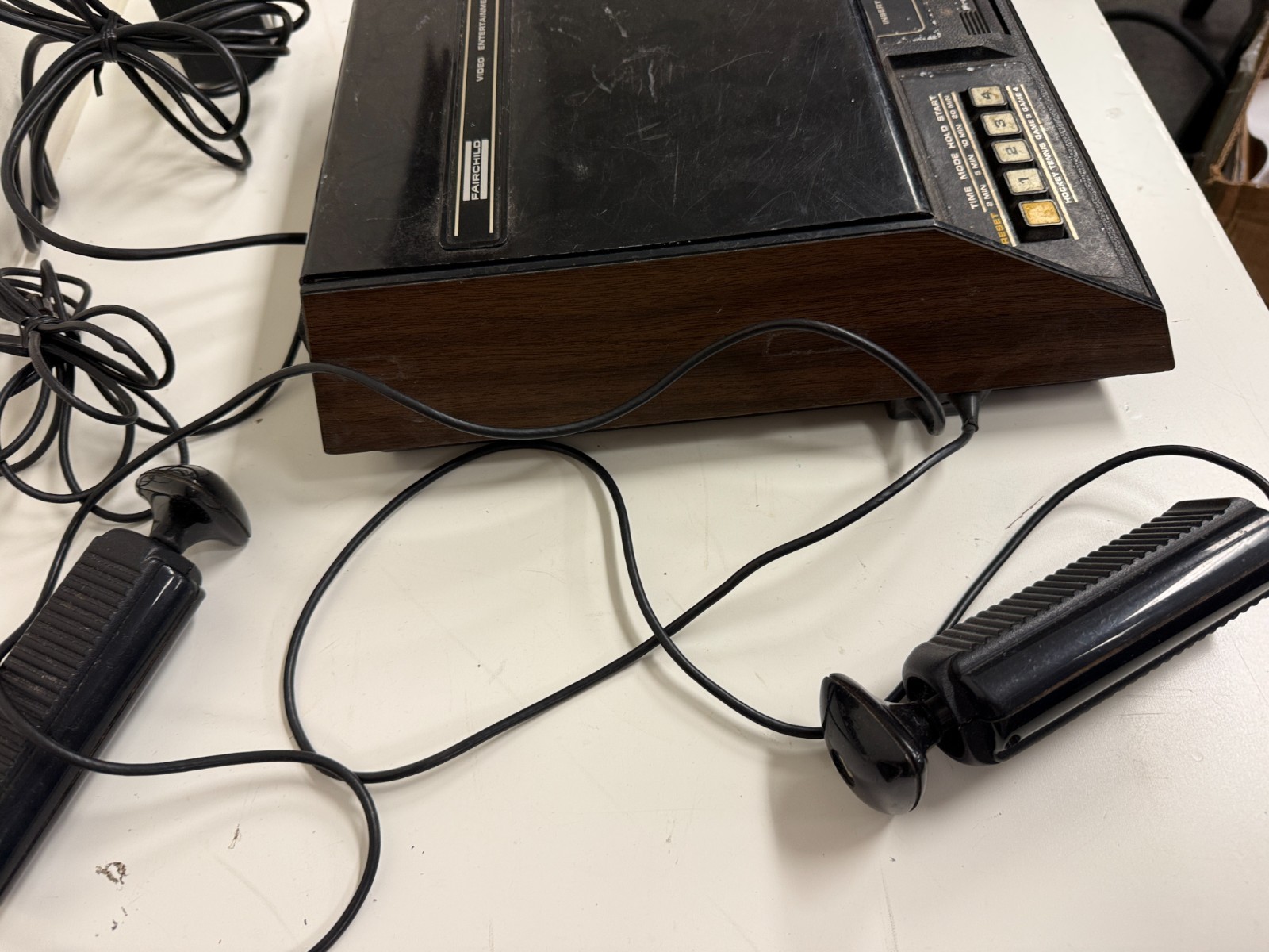 Fairchild Video Entertainment System Console w/2 Controllers & 5 Games Untested