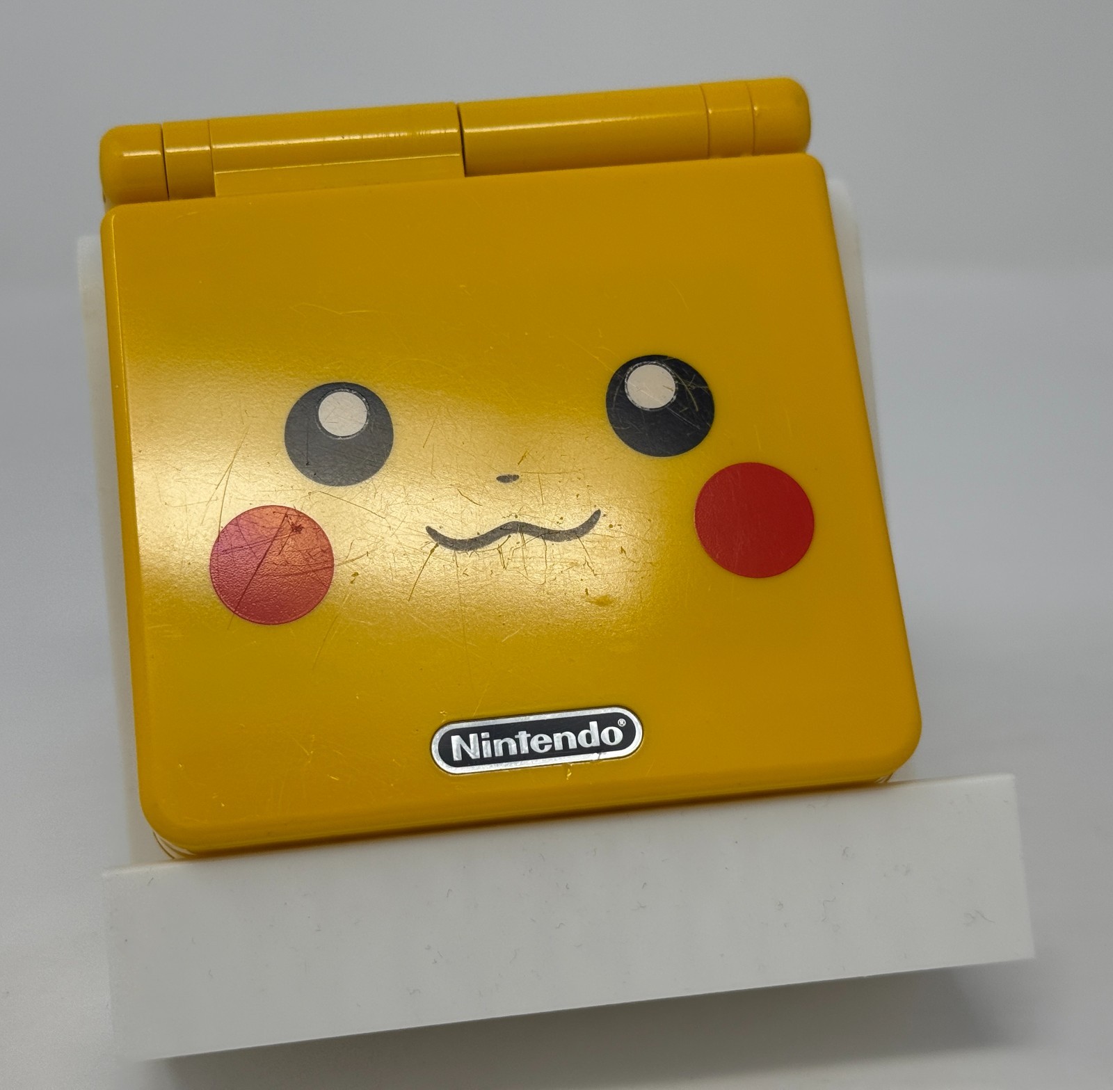 Nintendo Gameboy Advance SP Toys “R” Us Exclusive Limited Edition Pikachu IN BOX