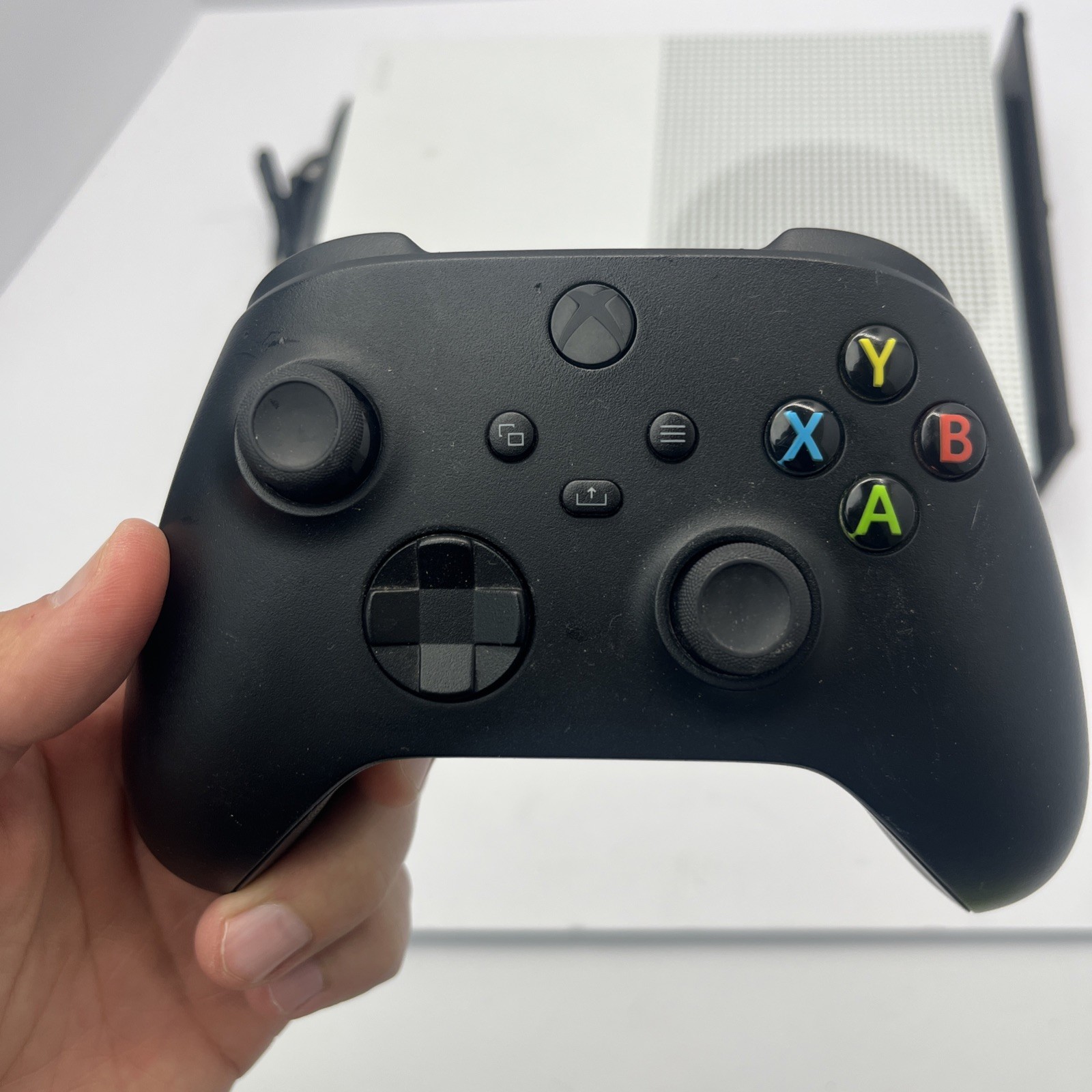 ​Xbox One S White Console Bundle | Series Controller, 2 Games (Titanfall 2) TEST