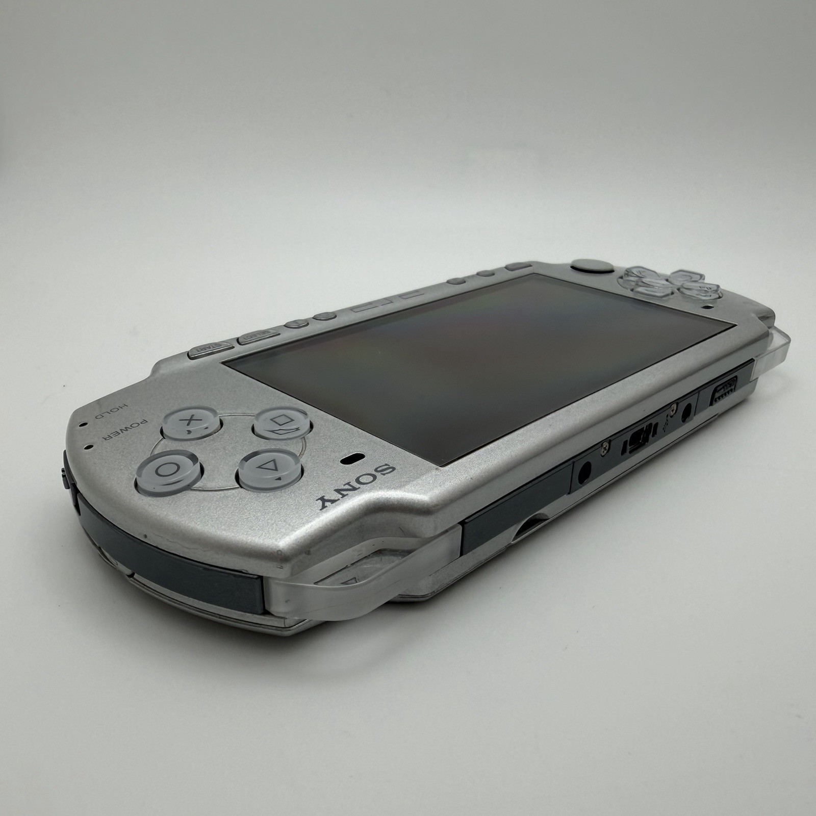 Sony PlayStation Portable Silver PSP-2001 w/ Memory Card and Game [TESTED/WORKS]