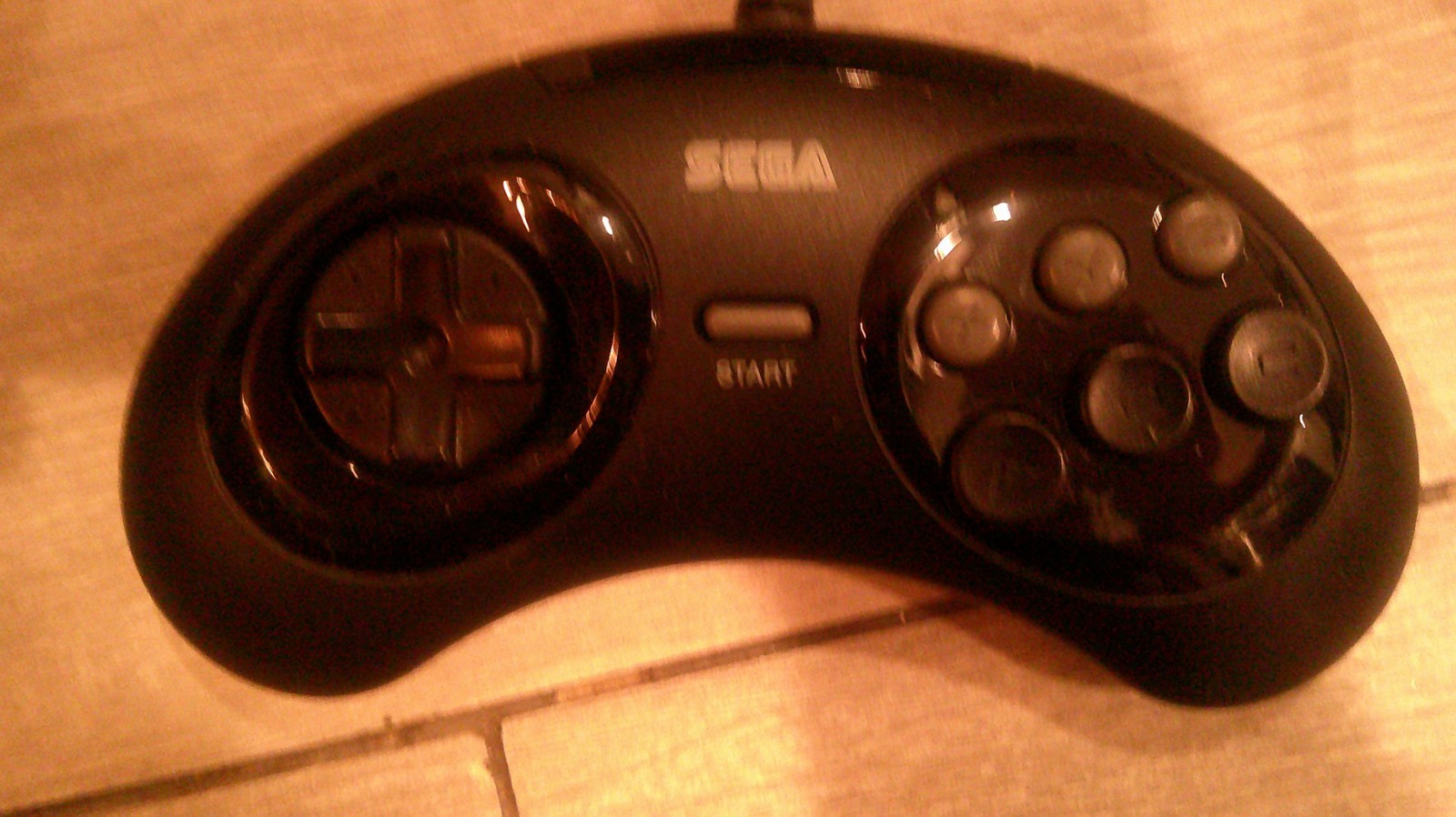 SEGA GENESIS Mini Console 30th Anniversary 2019 Edition and 6 Button Controller